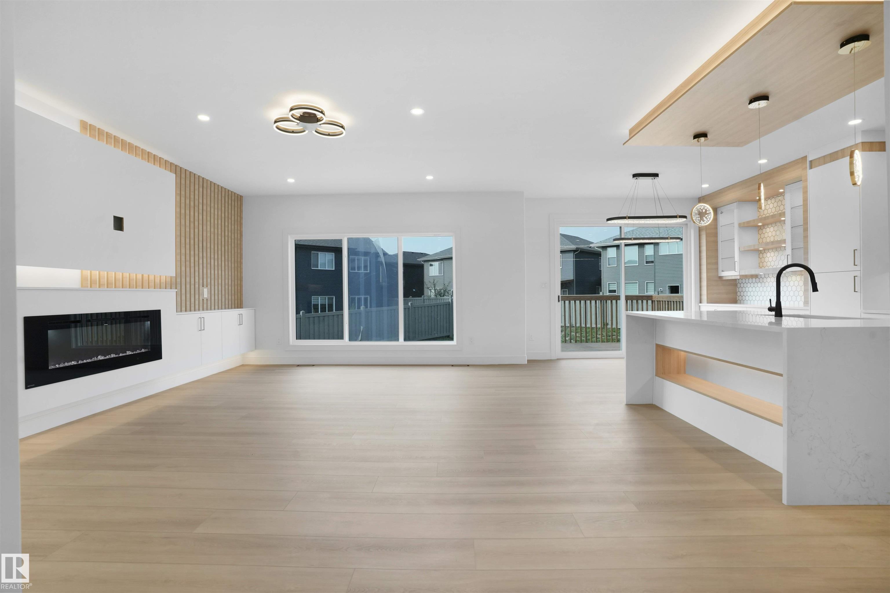 https://zimg.paragon.ice.com/ParagonImages/Property/PM/RAE/225399616/26/0/0/61c5d8b0a3046359b4cfa997ceb1c78e/1/da46d4e8bd4cc4f84f6cc27b0f30383e/225399616-99d9272e-6a9d-43cc-95ec-7ac8d6e8411a.JPG