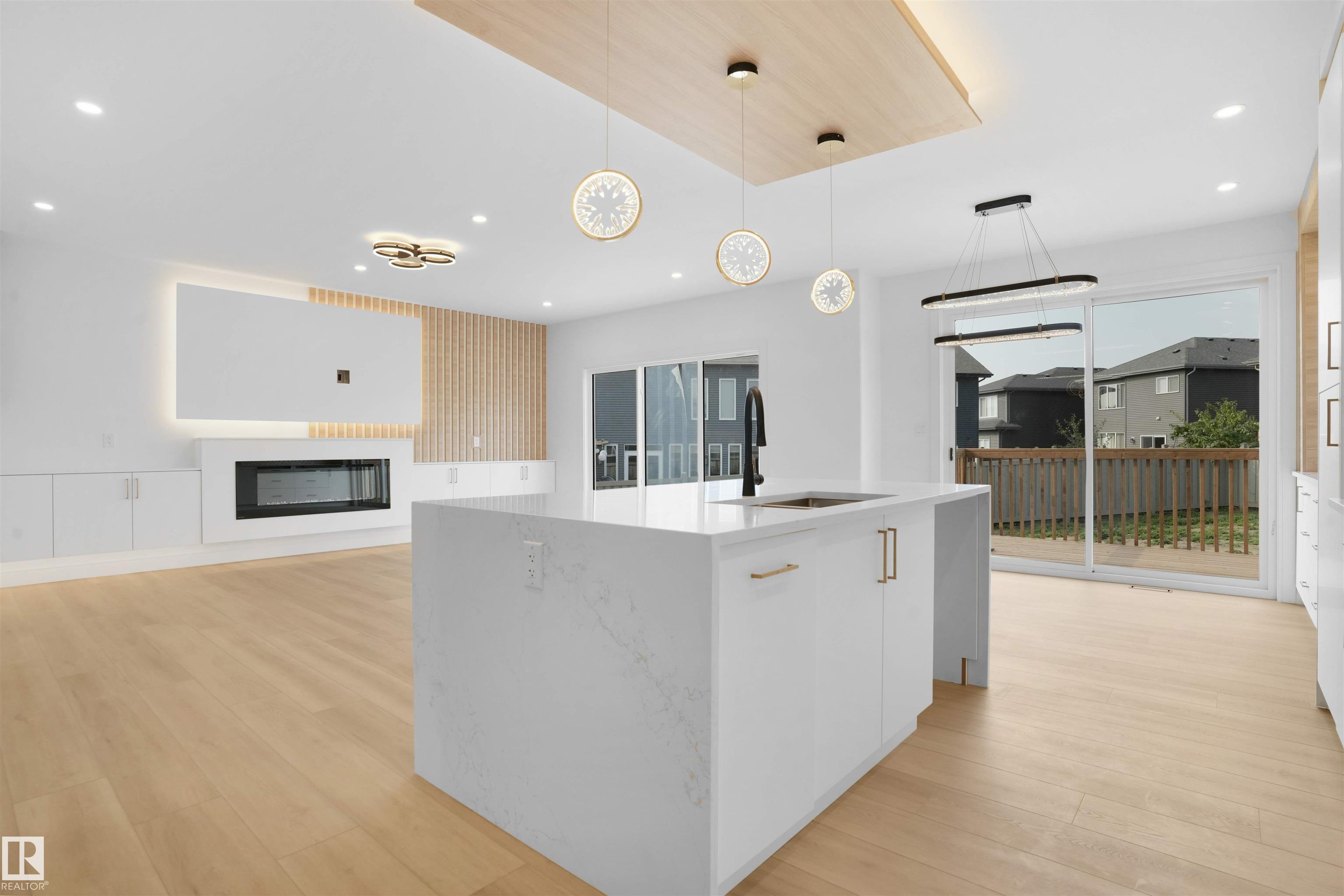 https://zimg.paragon.ice.com/ParagonImages/Property/PM/RAE/225399616/34/0/0/8a968a70c45cb2d7dfa10a74c6d0376b/1/da46d4e8bd4cc4f84f6cc27b0f30383e/225399616-5590f1ce-2257-49c5-aeec-614cf161bd2b.JPG
