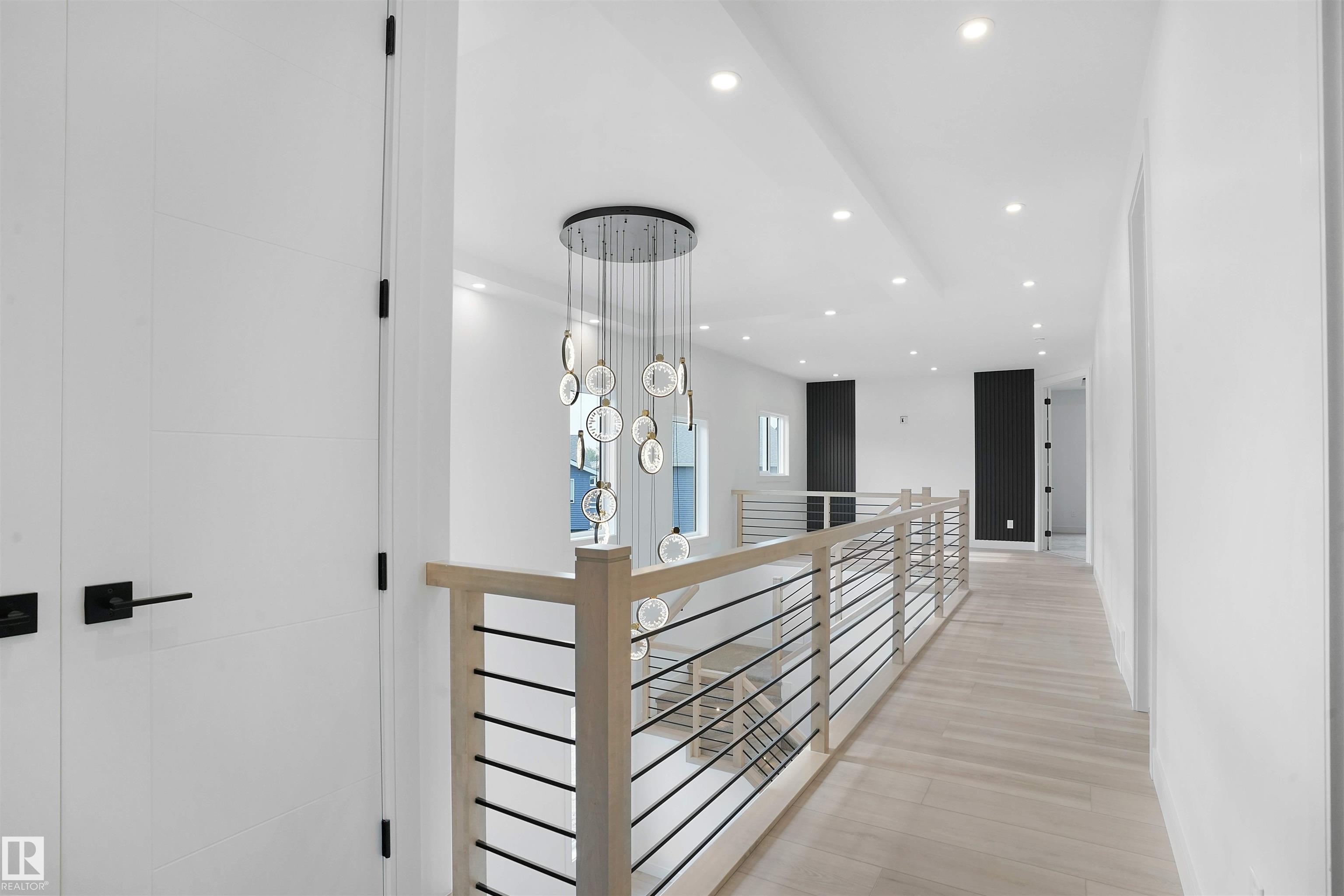 https://zimg.paragon.ice.com/ParagonImages/Property/PM/RAE/225399616/57/0/0/4dd9db0a4dfd37a8b196eeb98f87a05f/1/da46d4e8bd4cc4f84f6cc27b0f30383e/225399616-7306a69f-121a-42e0-878a-94a30caa2a38.JPG