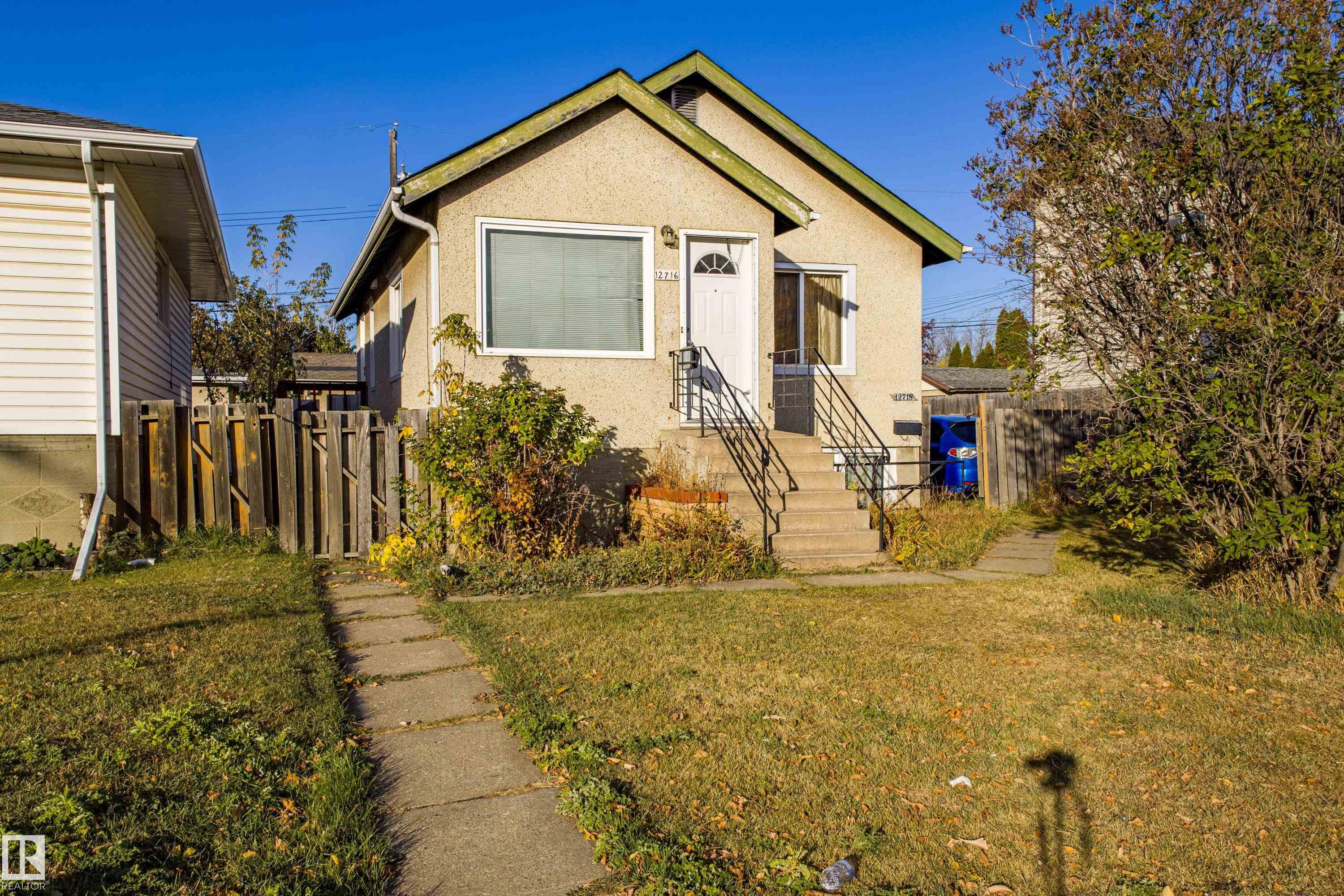 12716 12718 94 Street NW, Killarney, Edmonton
