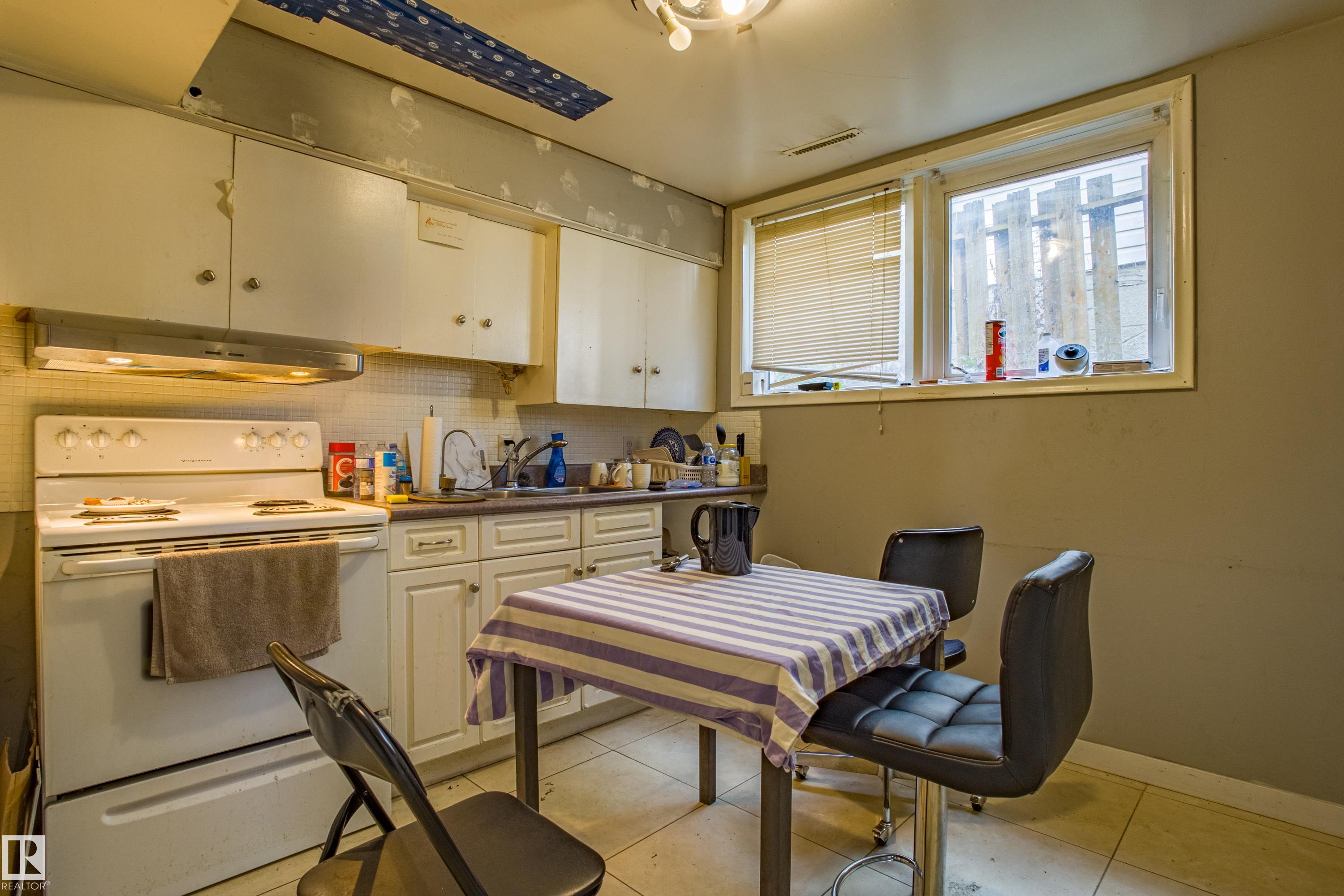 Photo 22 at 12716 12718 94 Street NW, Killarney, Edmonton