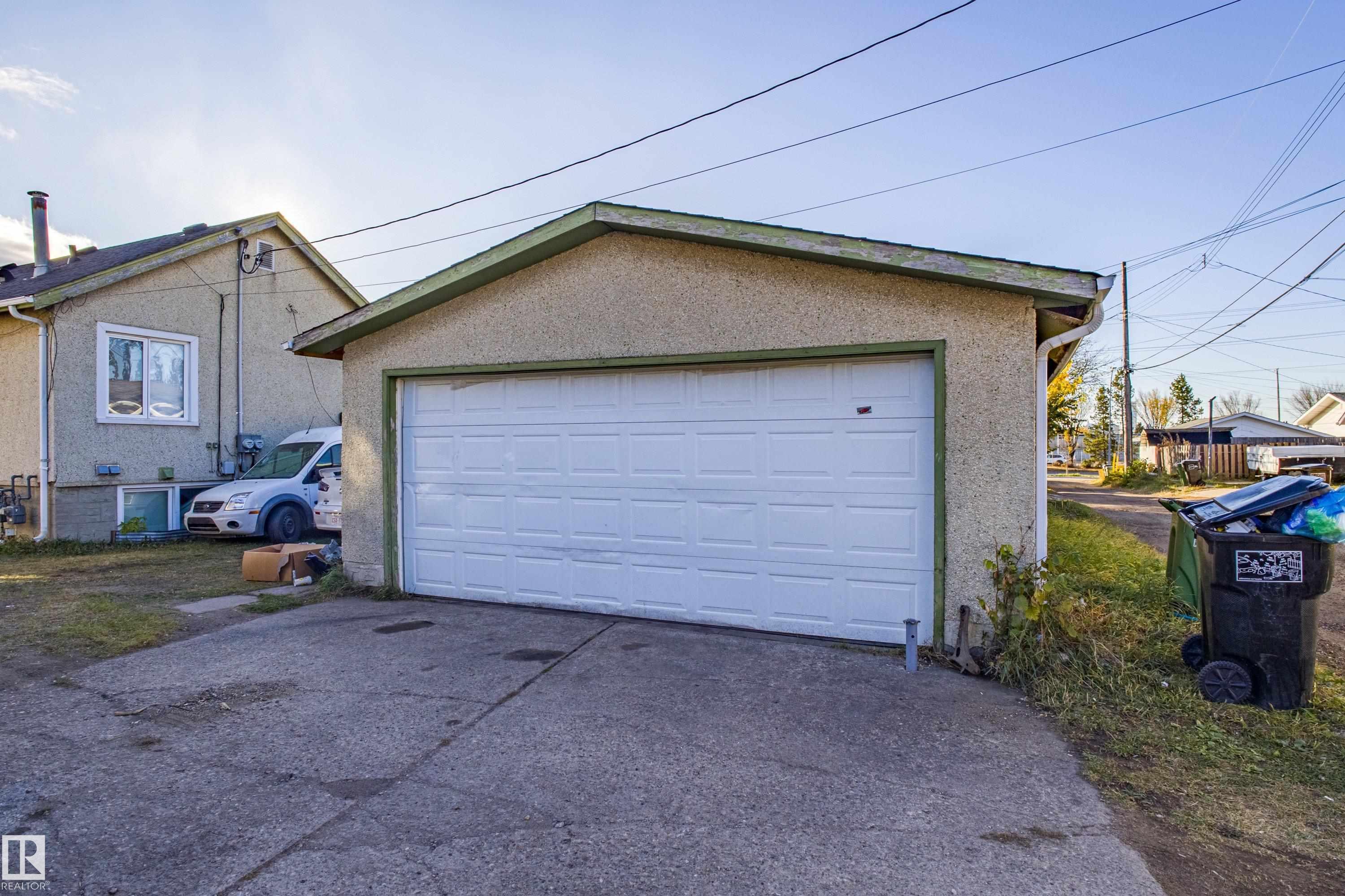Photo 36 at 12716 12718 94 Street NW, Killarney, Edmonton