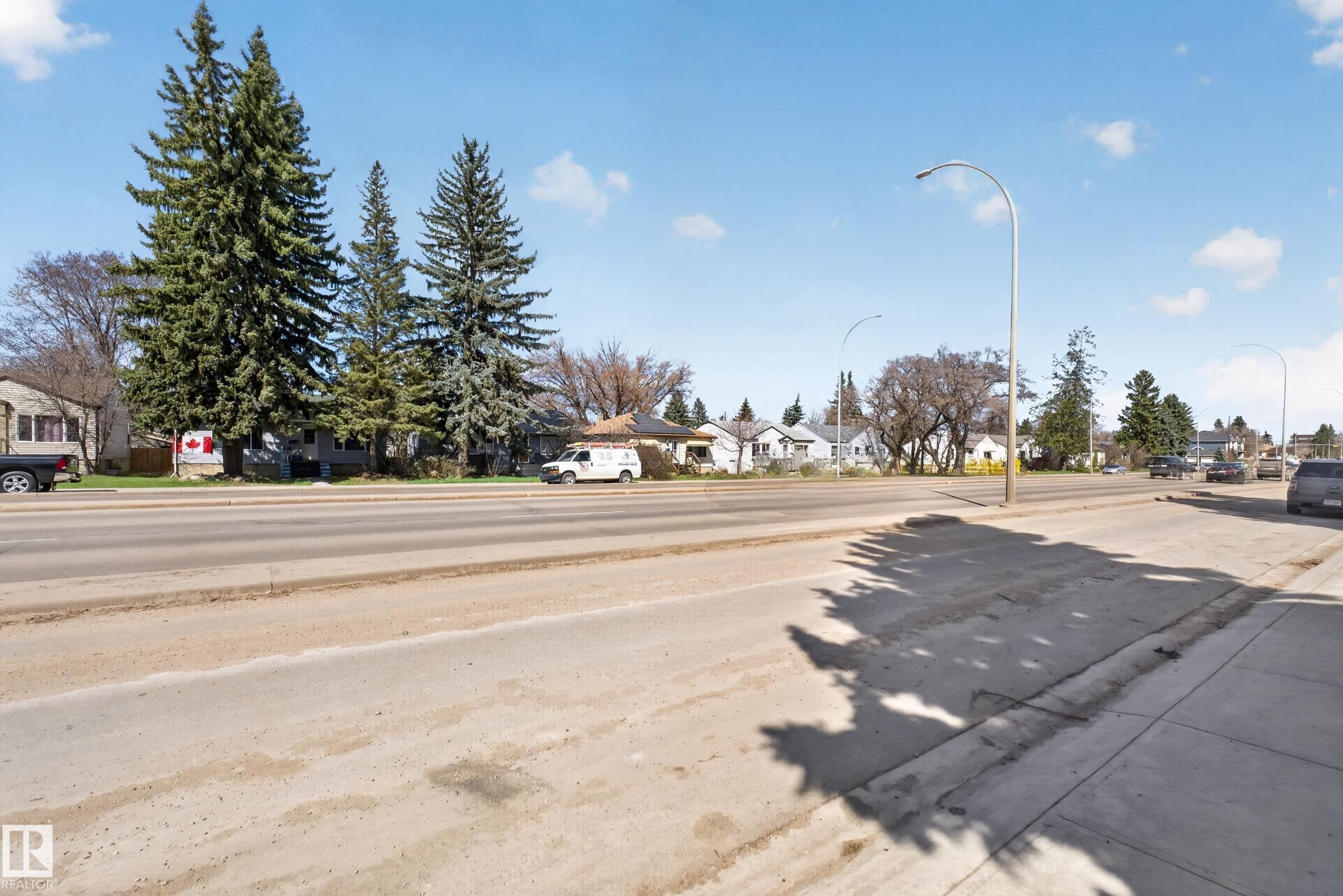 https://zimg.paragon.ice.com/ParagonImages/Property/PM/RAE/225399634/25/0/0/ce354c75c6baf8ba42560ab4556c697b/1/fe6443d697f0454faa70a3fa3cfd63c8/225399634-fabf20a9-f411-4381-a4ed-d2991eba71b9.JPG