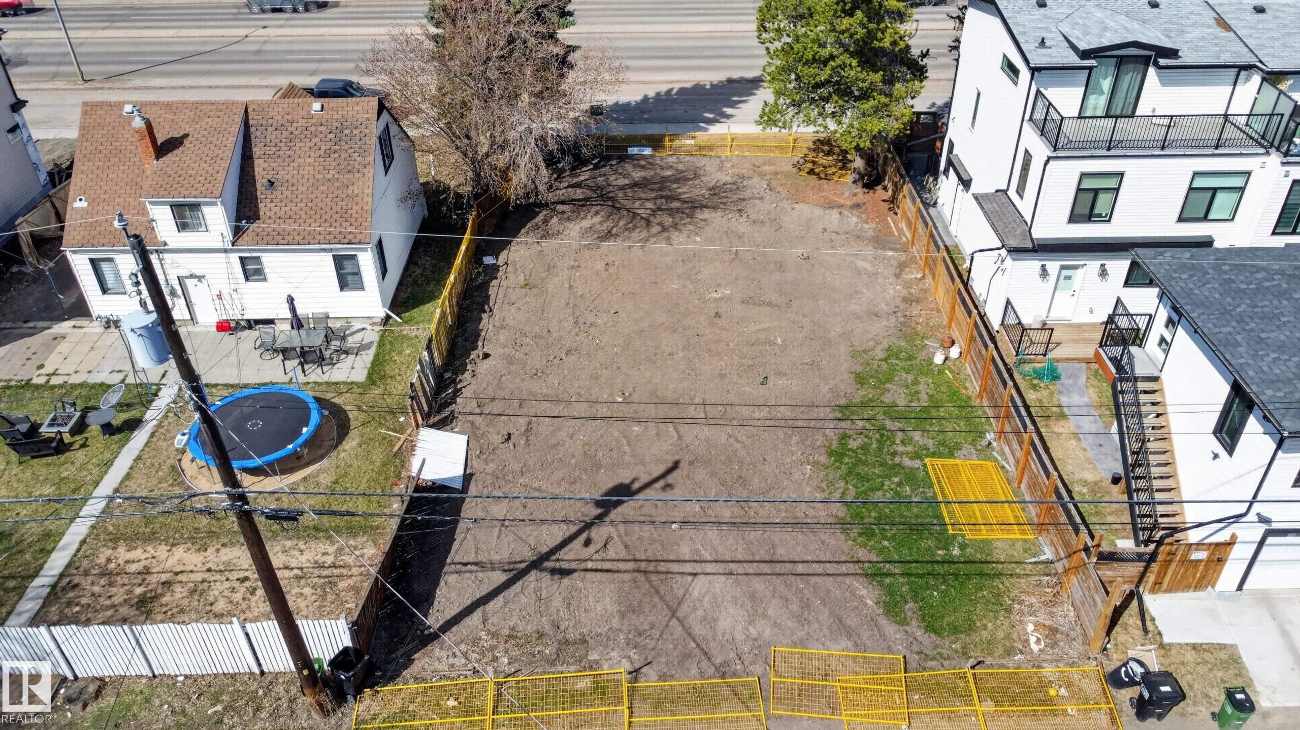 https://zimg.paragon.ice.com/ParagonImages/Property/PM/RAE/225399634/8/0/0/ee7e50adaa547a8fa4cf3e7001886f4d/1/fe6443d697f0454faa70a3fa3cfd63c8/225399634-07958fd9-dc52-473d-8fc8-42f40a6998aa.JPG