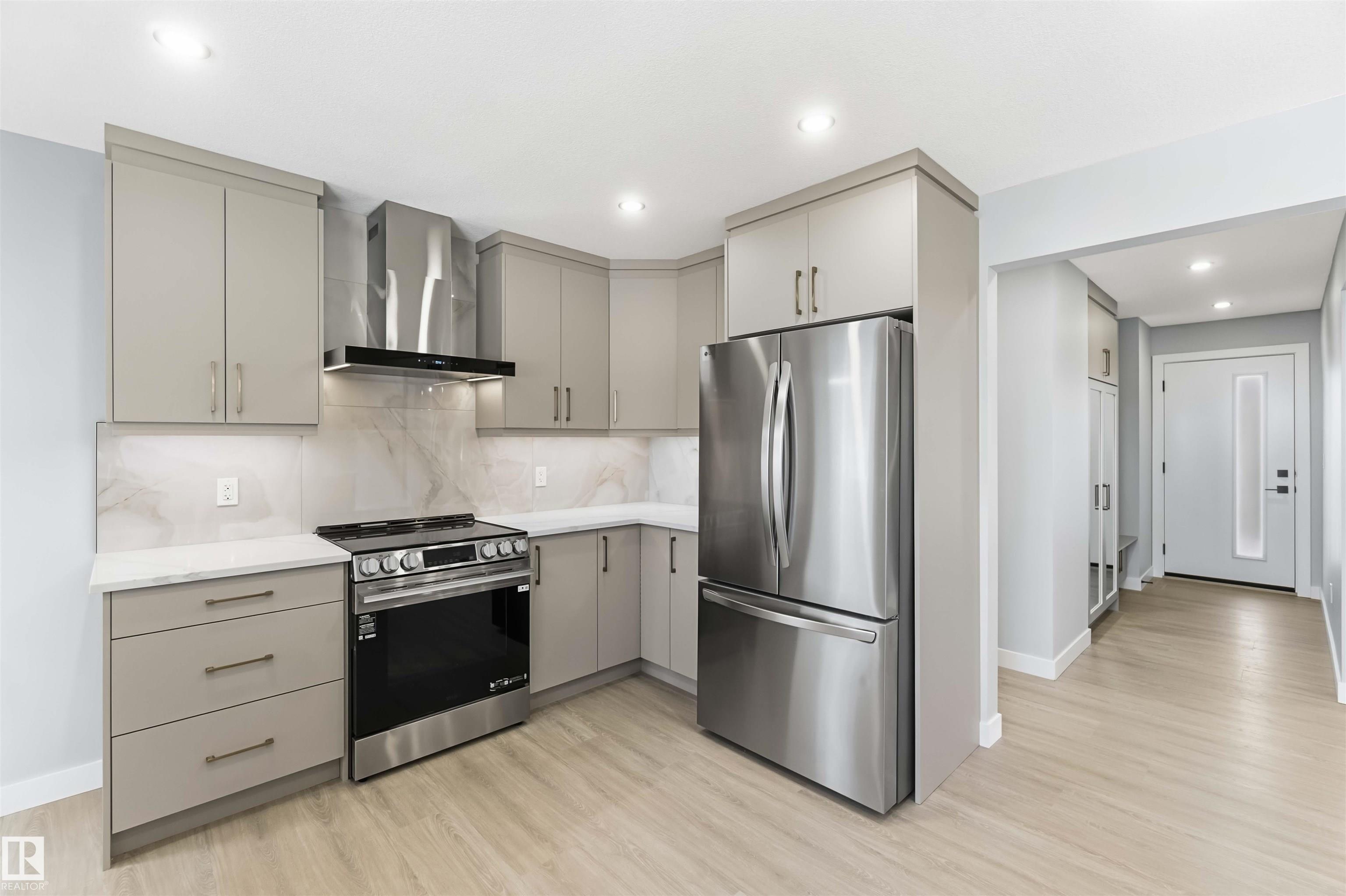 Photo 20 at 8736 66 Avenue NW, Argyll, Edmonton