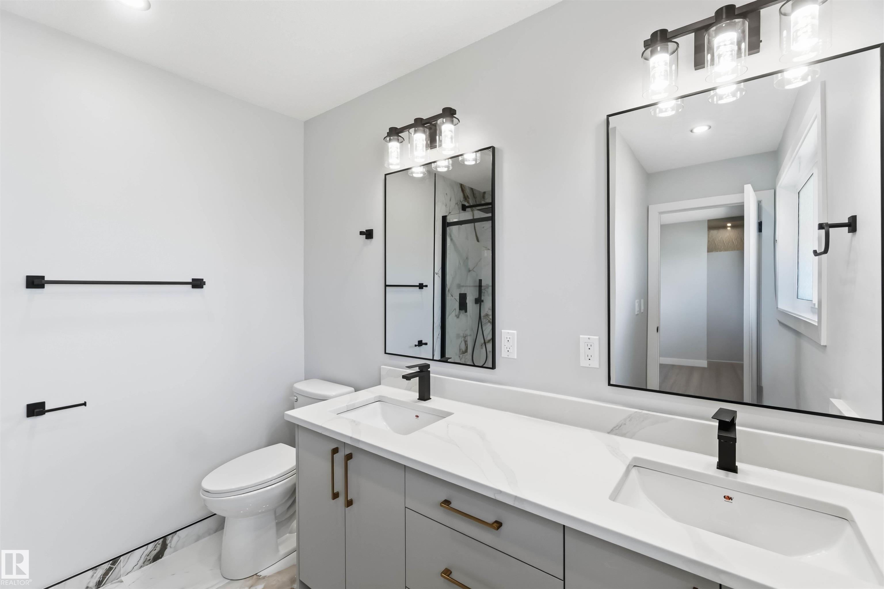 Photo 29 at 8736 66 Avenue NW, Argyll, Edmonton
