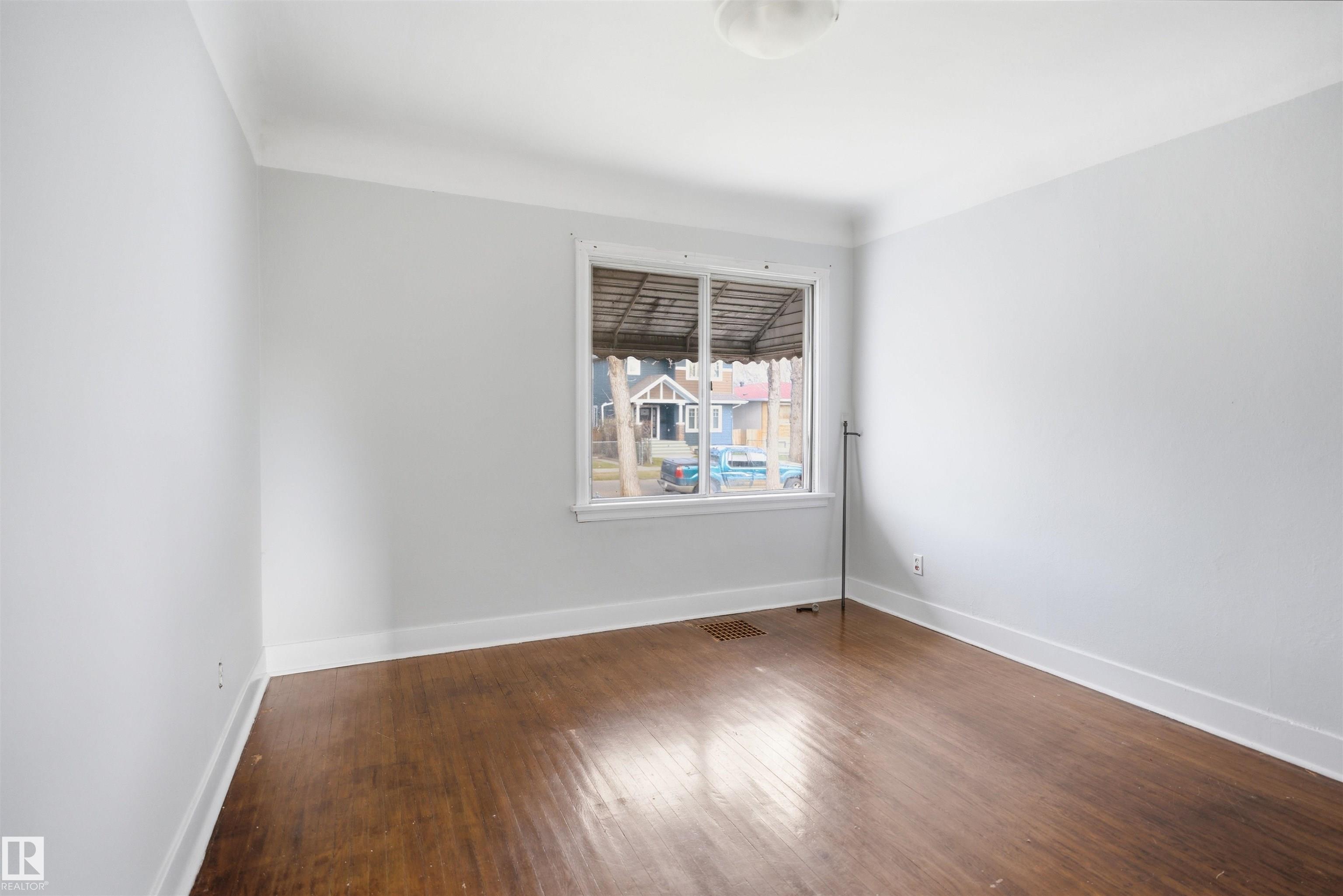 https://zimg.paragon.ice.com/ParagonImages/Property/PM/RAE/225399650/11/0/0/883f019435b5ddf31c14e9e6c23a4022/1/67461581f411b1e476be0f89c57cc083/225399650-675f1d57-567e-488b-a34e-a07a079719ad.JPG