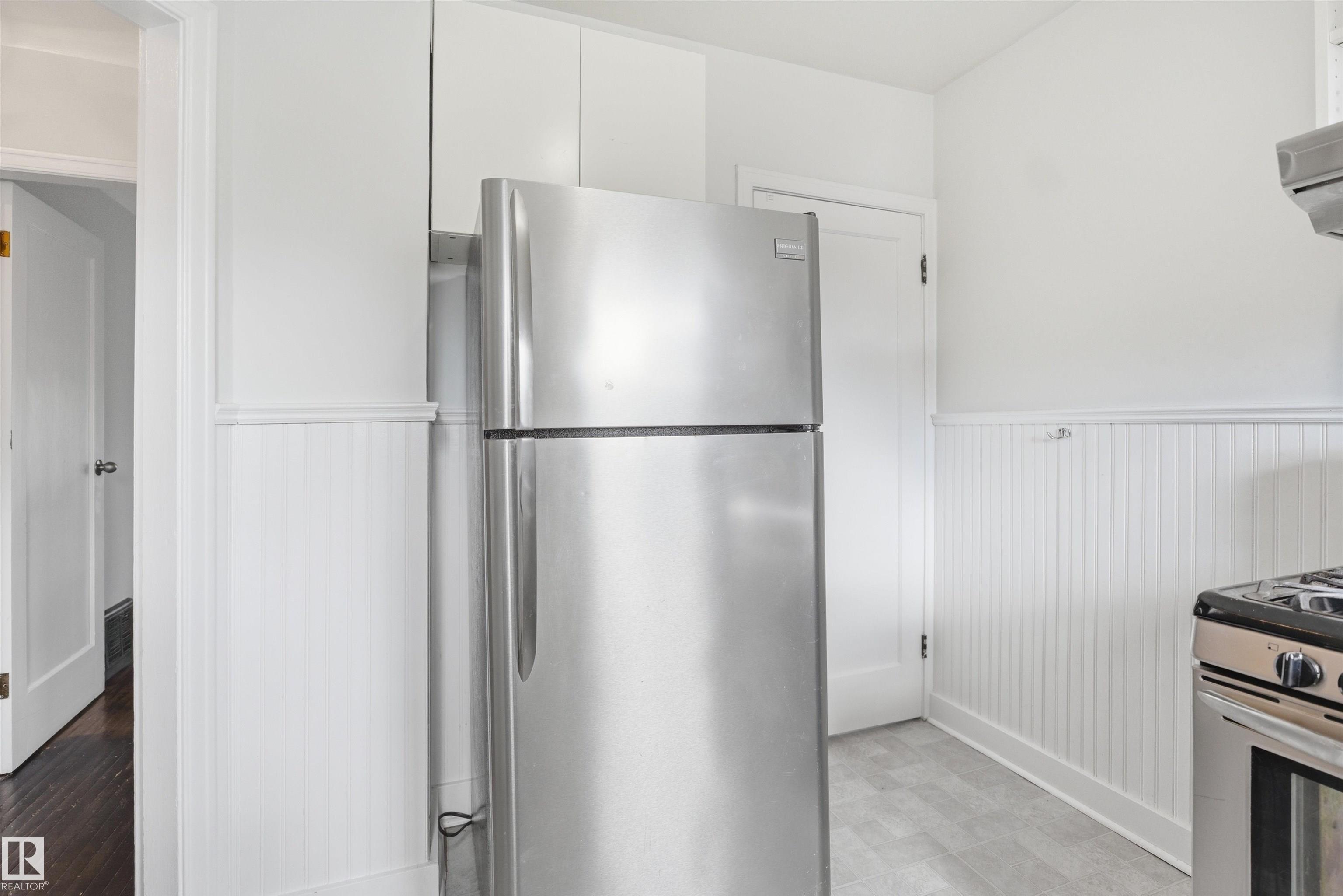 https://zimg.paragon.ice.com/ParagonImages/Property/PM/RAE/225399650/16/0/0/584f84b09a94afda499abaeec6deef23/1/67461581f411b1e476be0f89c57cc083/225399650-47986282-9a71-4db3-a3b0-510517b3d6f7.JPG
