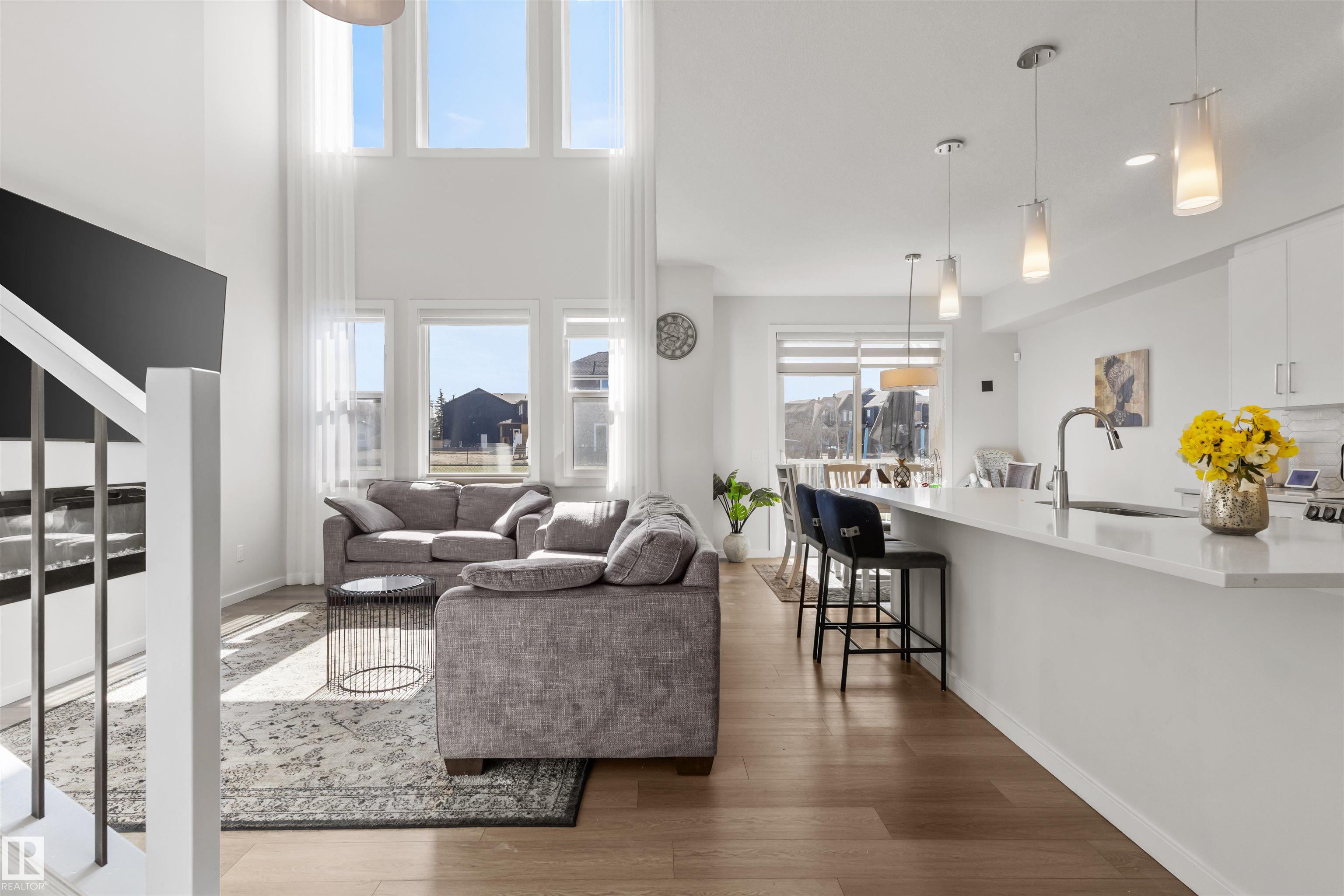 https://zimg.paragon.ice.com/ParagonImages/Property/PM/RAE/225399652/12/0/0/c542f90e220a78363125328b9cea468d/1/4cc42d2d68412996c73ee3c80b793a8e/225399652-d3787b79-3c57-414d-8571-7b21bfc785af.JPG
