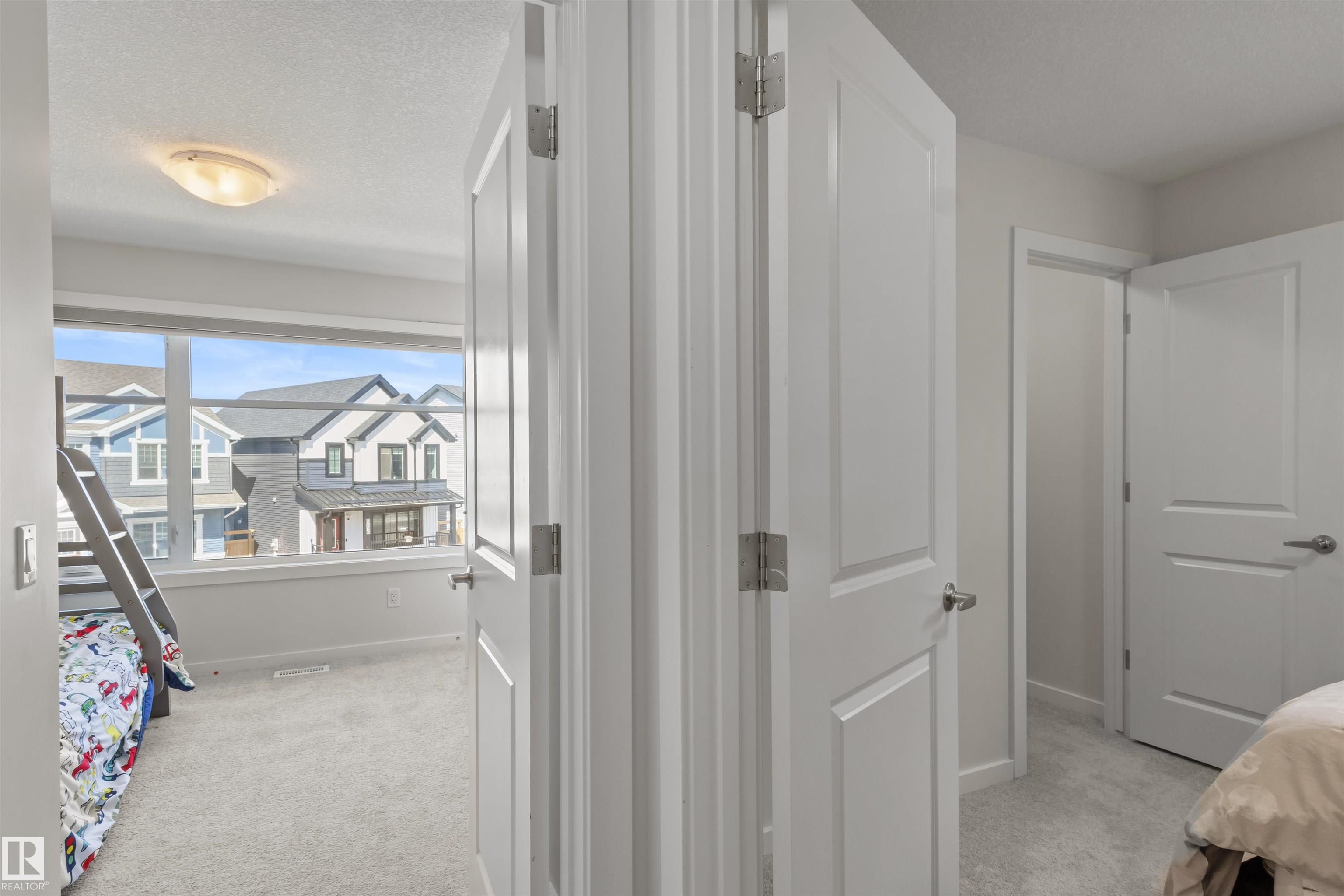 https://zimg.paragon.ice.com/ParagonImages/Property/PM/RAE/225399652/44/0/0/ed01417c9dc6fb22f50255272c2d2b48/1/4cc42d2d68412996c73ee3c80b793a8e/225399652-917bb882-d43e-40a5-bb44-7e143e846045.JPG