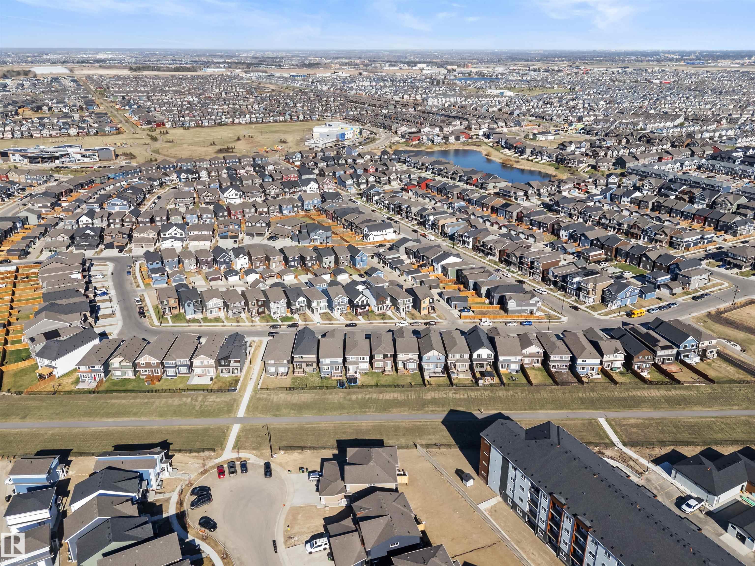 https://zimg.paragon.ice.com/ParagonImages/Property/PM/RAE/225399652/54/0/0/9a83a80b9050638497d77afe0074b5da/1/4cc42d2d68412996c73ee3c80b793a8e/225399652-f11c21ac-bf12-4a39-91ae-d565b0894e01.JPG