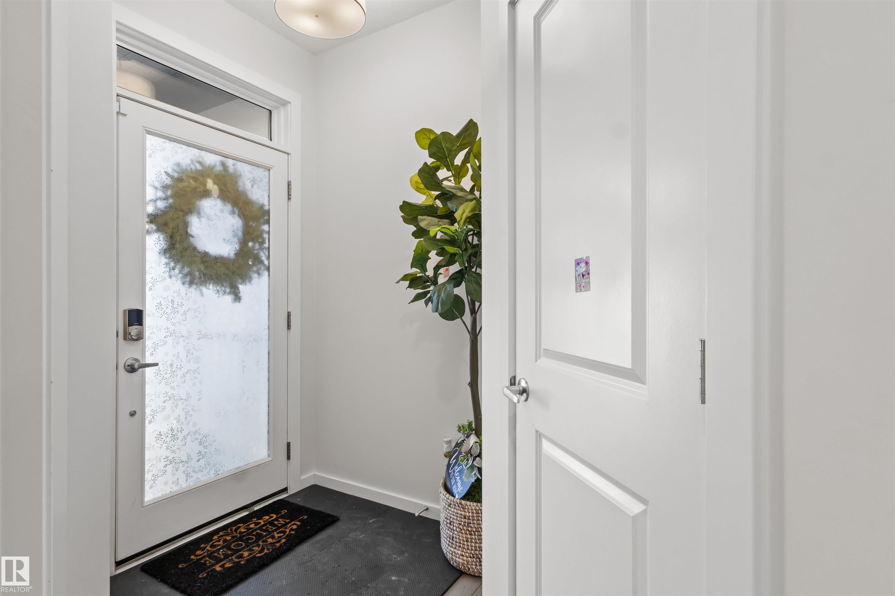 https://zimg.paragon.ice.com/ParagonImages/Property/PM/RAE/225399652/8/0/0/963bffae360b7462080a9fb2bdaafe0b/1/4cc42d2d68412996c73ee3c80b793a8e/225399652-1e15d1f8-4c99-4a60-b3ab-f5b567079e41.JPG