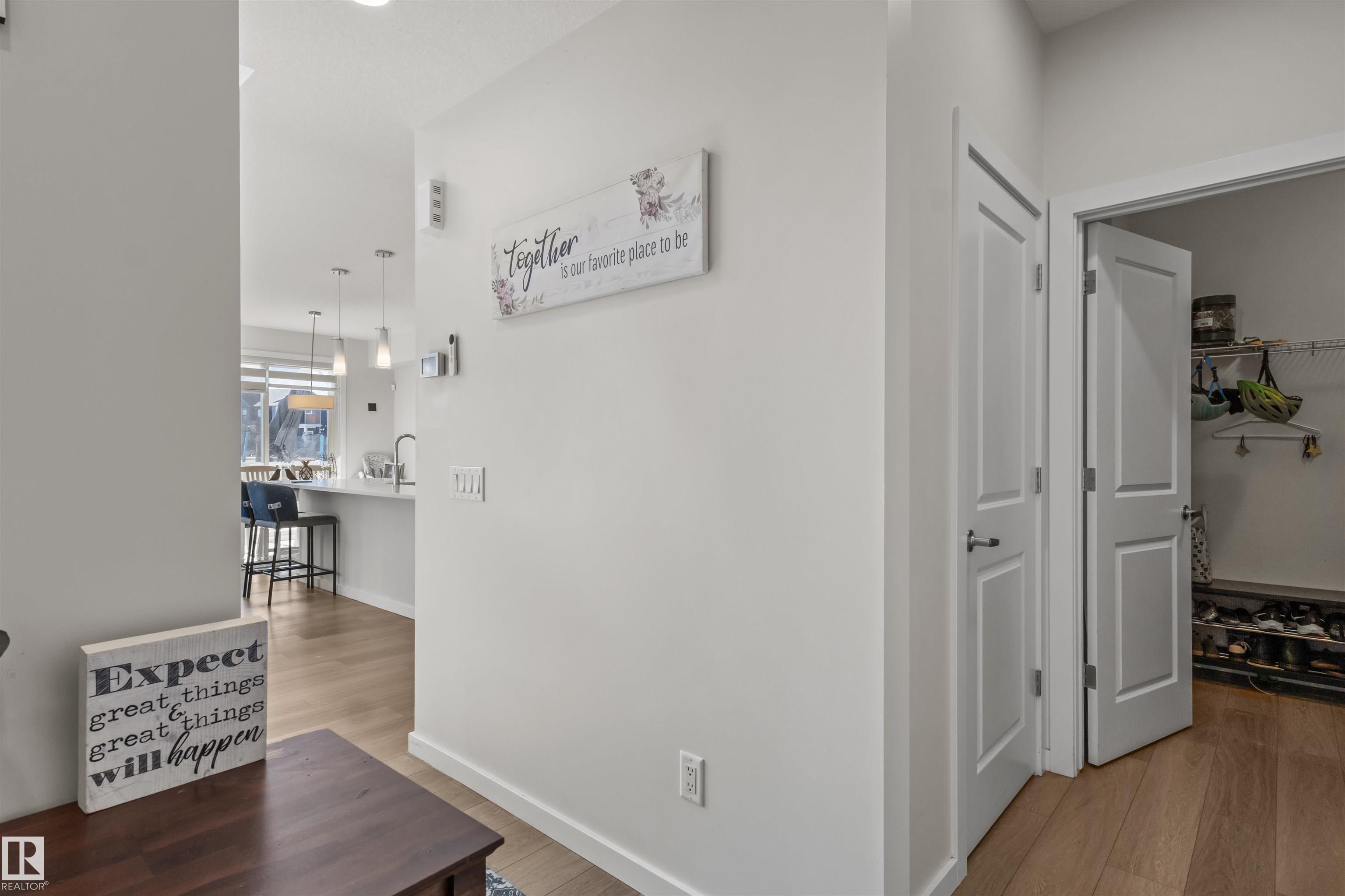 https://zimg.paragon.ice.com/ParagonImages/Property/PM/RAE/225399652/9/0/0/c757e43f4bf05218a03a6672893bd97f/1/4cc42d2d68412996c73ee3c80b793a8e/225399652-73c758bd-bd0f-4679-9365-7fcd25ac5538.JPG