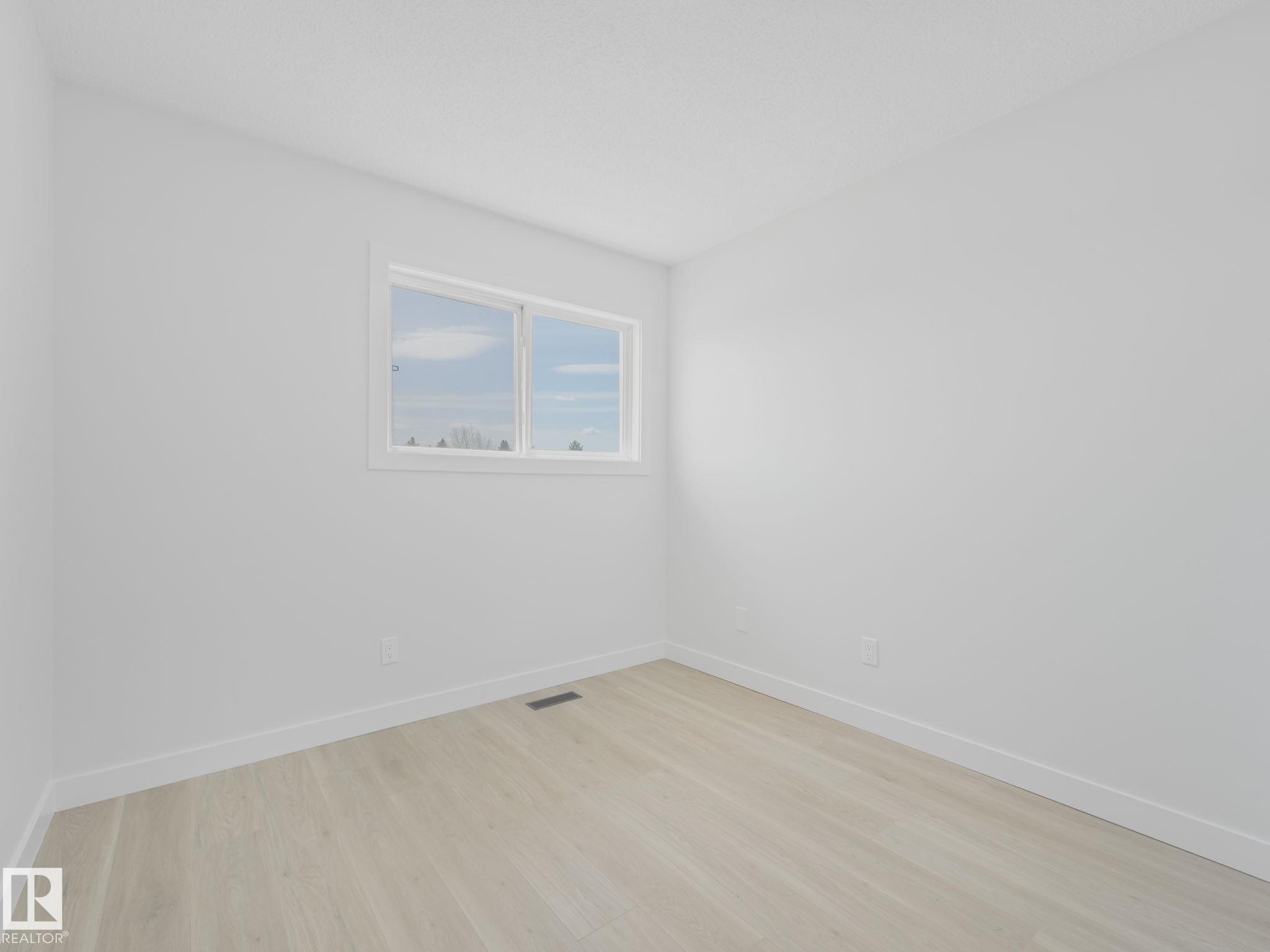 https://zimg.paragon.ice.com/ParagonImages/Property/PM/RAE/225399653/19/0/0/18749c08f08f2452d3c804175532caa1/1/ea5bf61762a7ce312736f42a8fe0471a/225399653-a55925be-a67a-4dc9-b070-8b2400a95621.JPG