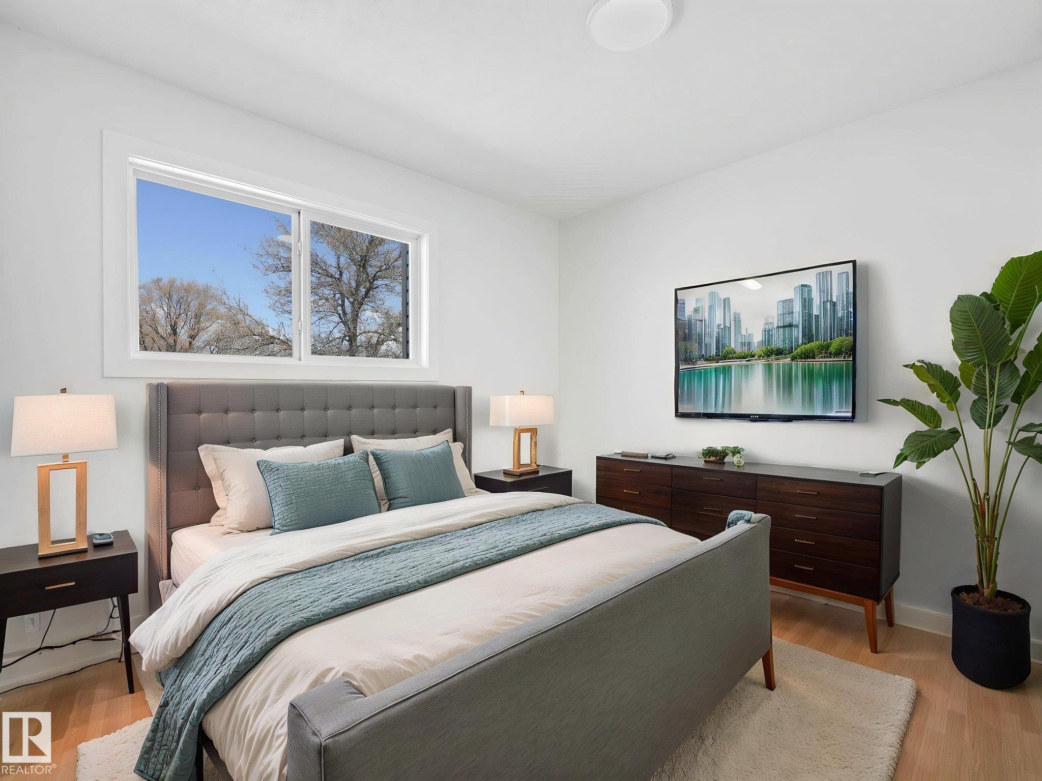 https://zimg.paragon.ice.com/ParagonImages/Property/PM/RAE/225399653/25/0/0/703fa69ba6b0c981337dd3cc7534ef2d/1/ea5bf61762a7ce312736f42a8fe0471a/225399653-66851b06-7cf7-4130-9ff1-6ace59115b7a.JPG