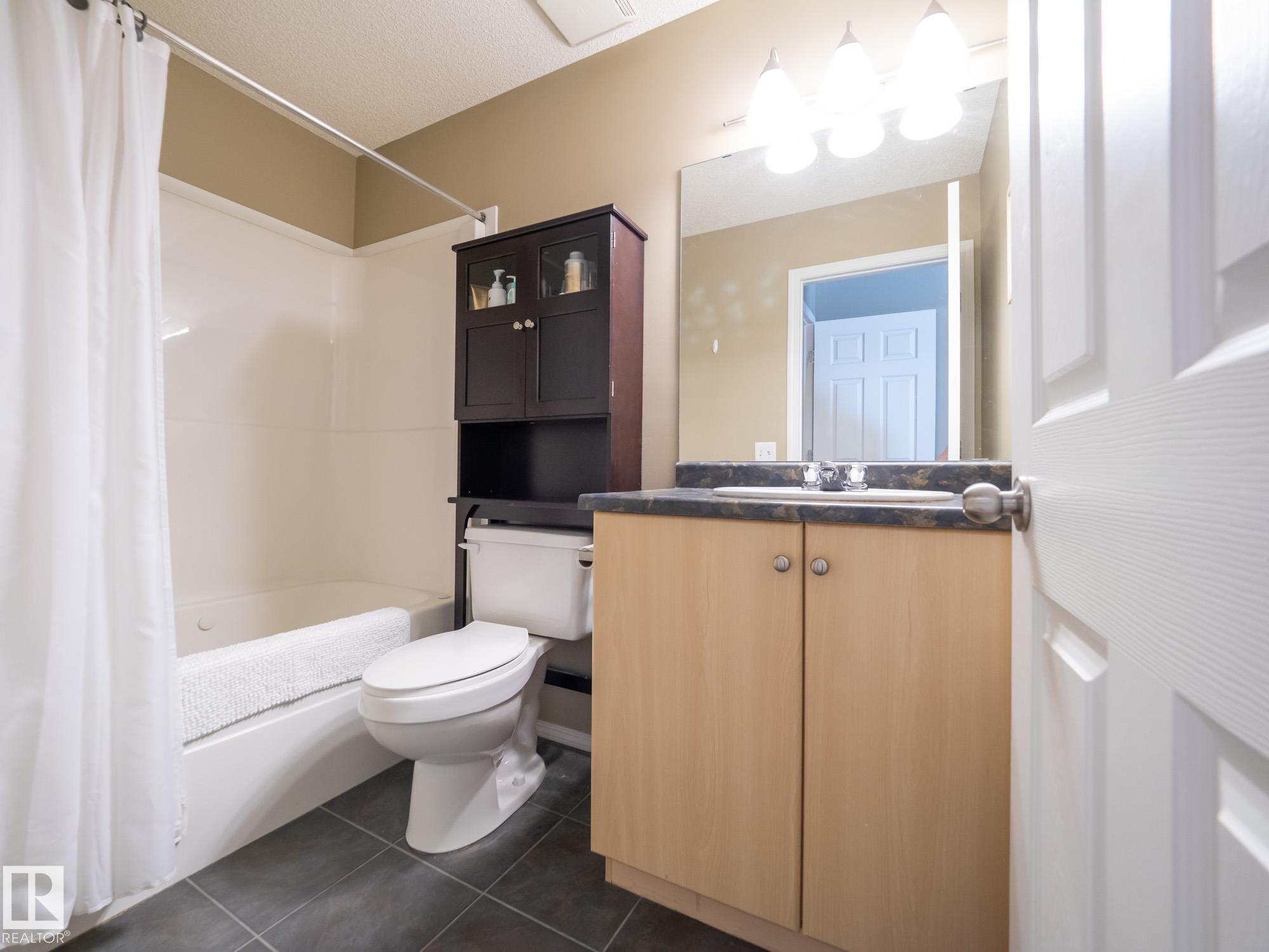 Photo 22 at 25 - 8304 11 Avenue SW, Summerside, Edmonton