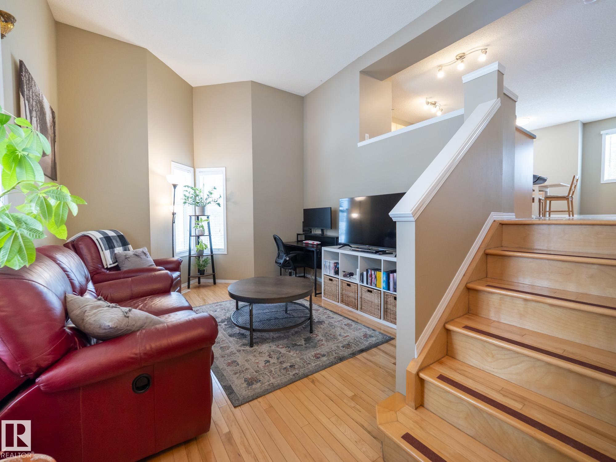 25 - 8304 11 Avenue SW, Summerside, Edmonton