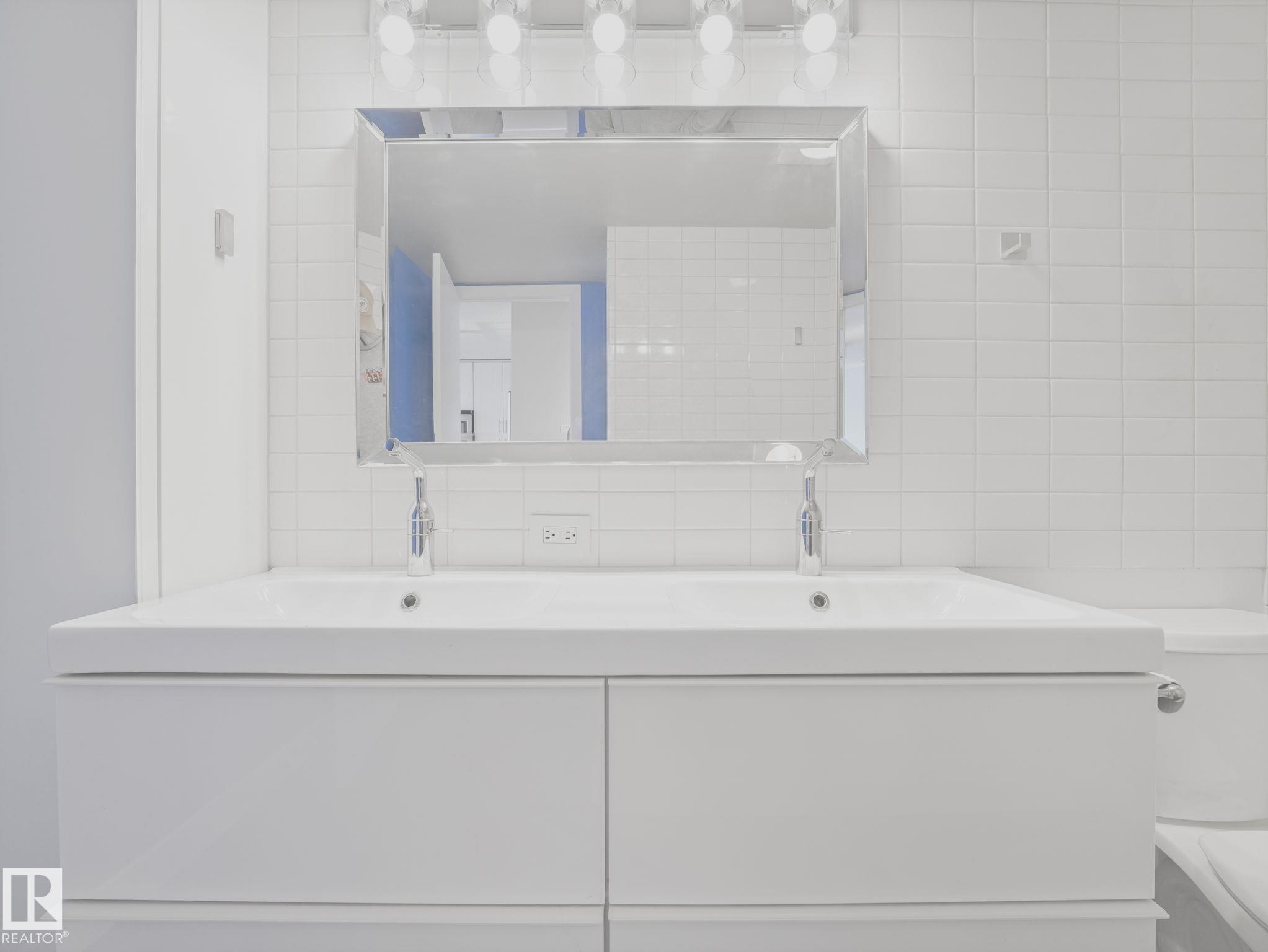 https://zimg.paragon.ice.com/ParagonImages/Property/PM/RAE/225399661/30/0/0/f781afccfb78b9d573d71559432f3bea/1/c7e9f167ec8be7428d97247817f6e60a/225399661-d00be0b3-821f-4881-909b-667d2a46b37e.JPG