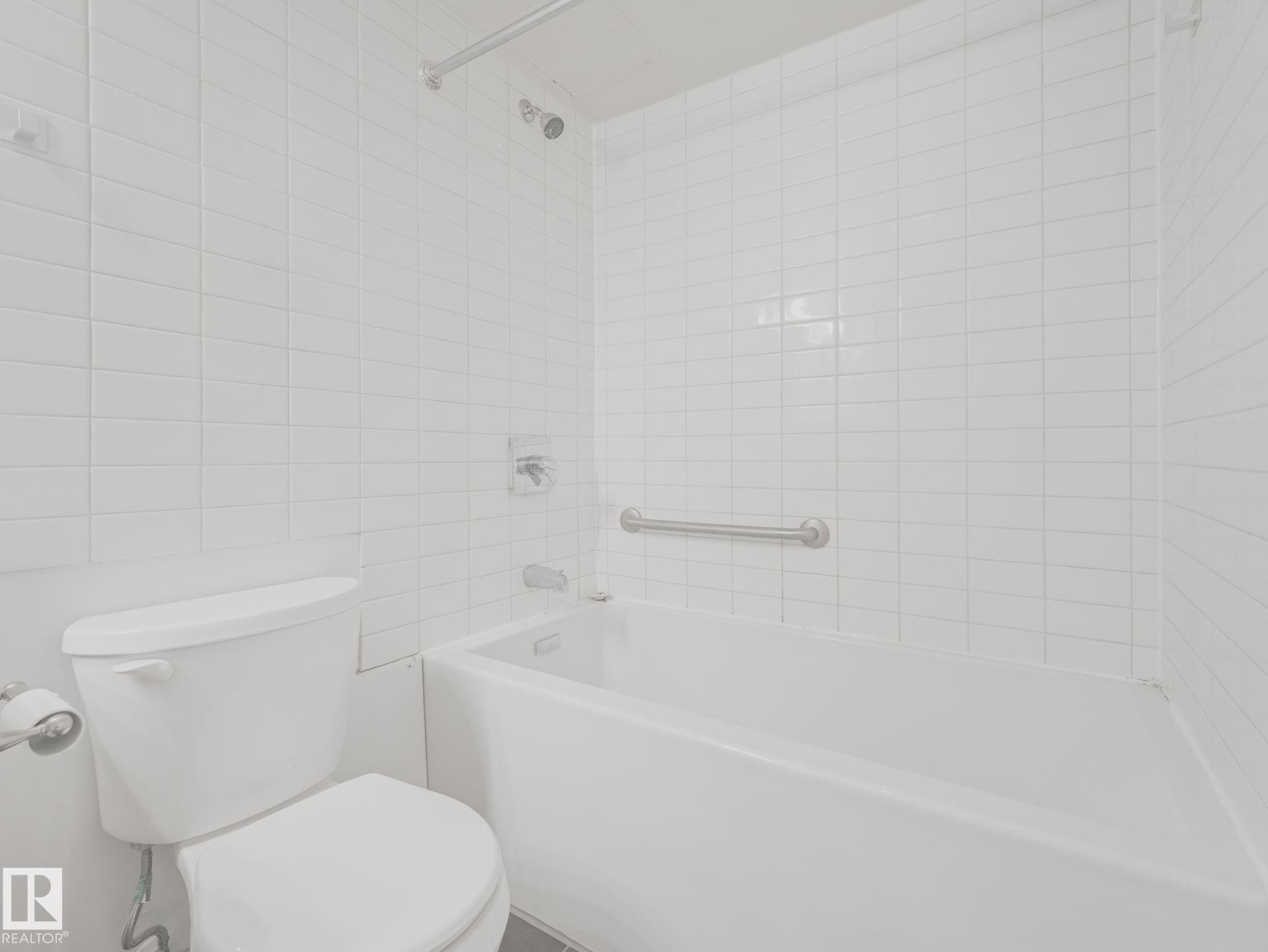 https://zimg.paragon.ice.com/ParagonImages/Property/PM/RAE/225399661/32/0/0/3fc27ae773630a54cdf345647c26fe6f/1/c7e9f167ec8be7428d97247817f6e60a/225399661-7db95485-8b94-4c0a-80e2-6a64812fdf9a.JPG