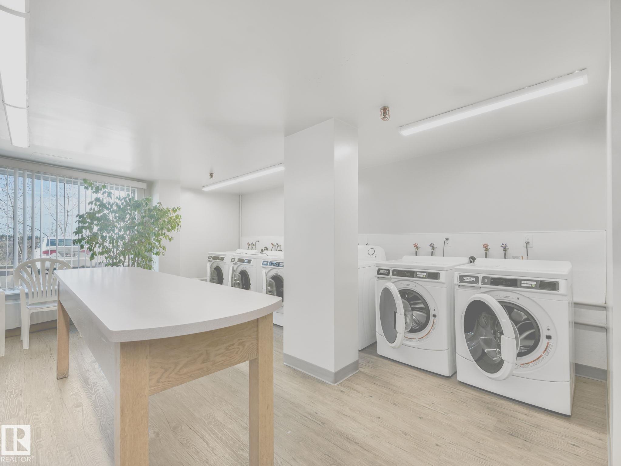 https://zimg.paragon.ice.com/ParagonImages/Property/PM/RAE/225399661/39/0/0/7754b4edcd0c985ab15b27d99031fe73/1/c7e9f167ec8be7428d97247817f6e60a/225399661-cf707311-fce9-4da7-a669-fb56b6012dc5.JPG