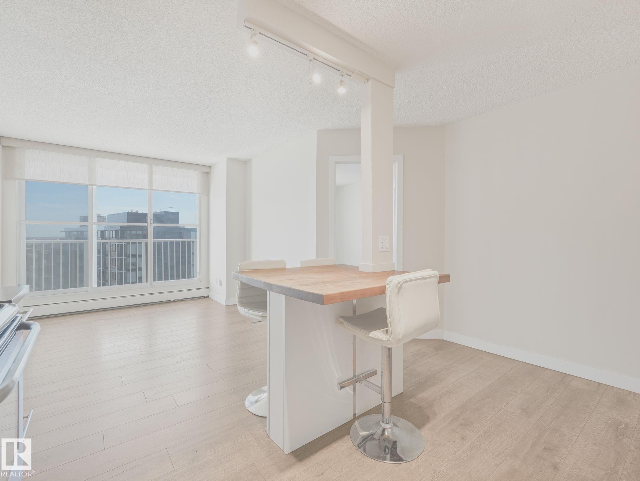 1403 - 12141 Jasper Avenue NW, Wîhkwêntôwin, Edmonton