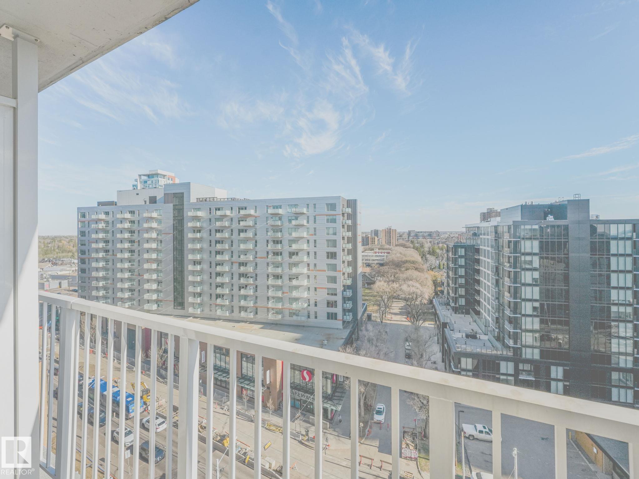 https://zimg.paragon.ice.com/ParagonImages/Property/PM/RAE/225399661/59/0/0/9e2e5a91baea82d3c703da204e8bd711/1/c7e9f167ec8be7428d97247817f6e60a/225399661-6f373aac-ffb1-43d3-9f37-d232b5748840.JPG