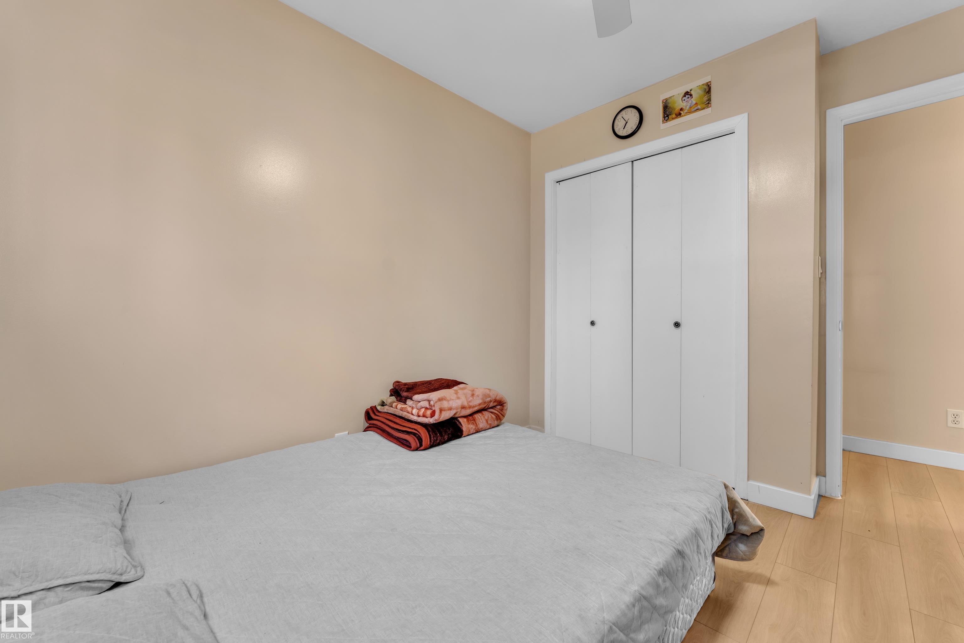 https://zimg.paragon.ice.com/ParagonImages/Property/PM/RAE/225399670/23/0/0/cce949cba27782e2fb5a20a57182ee27/1/33c3490789d626ca34230aee38f6307c/225399670-dbe060bc-7b3b-4bb3-9318-99df460ff5d5.JPG