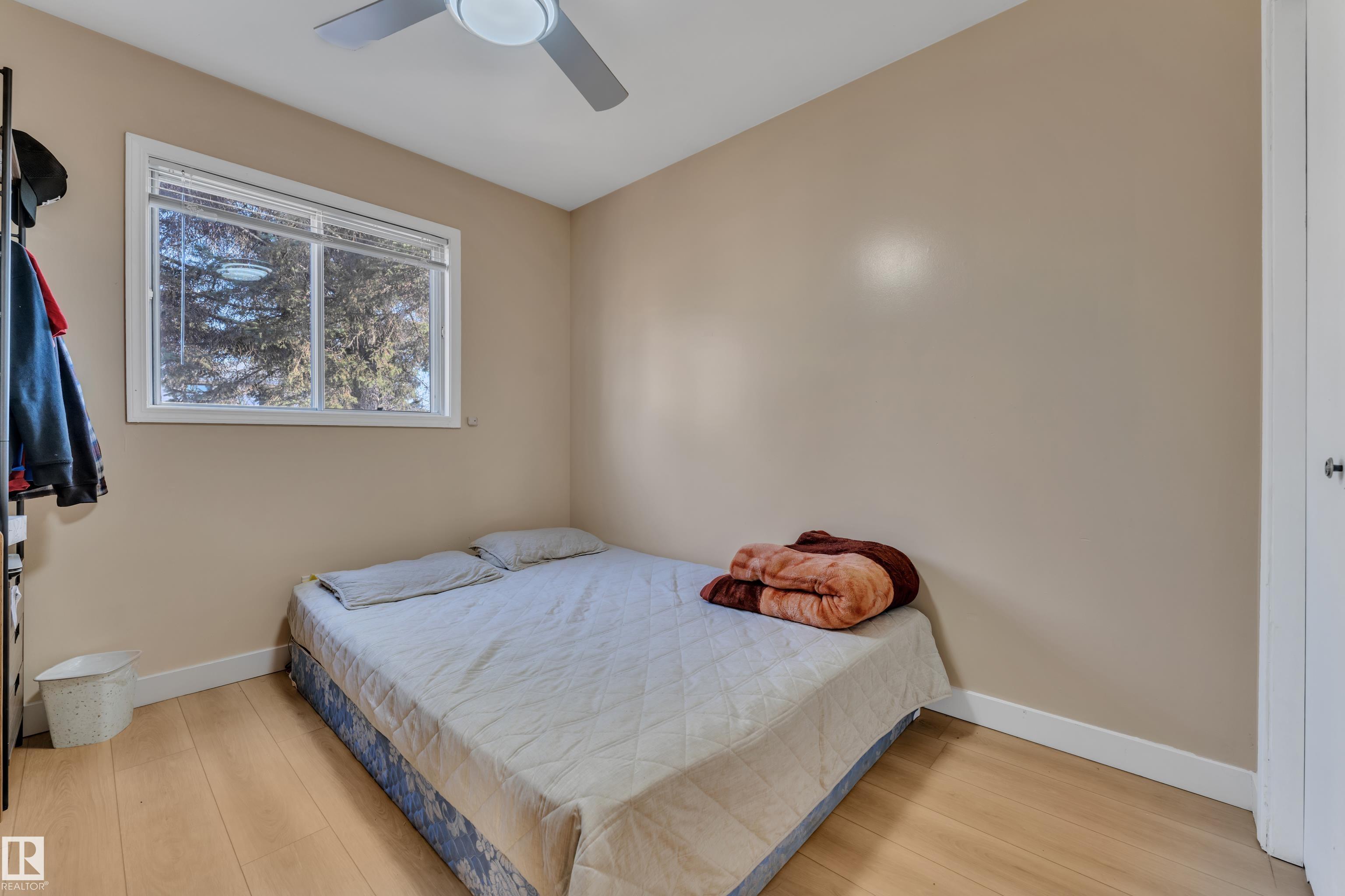 https://zimg.paragon.ice.com/ParagonImages/Property/PM/RAE/225399670/26/0/0/d63c662a8f0ef491a19b7d113fa747b7/1/33c3490789d626ca34230aee38f6307c/225399670-a66104e8-ef9b-46c7-b89f-f874b4fa4673.JPG
