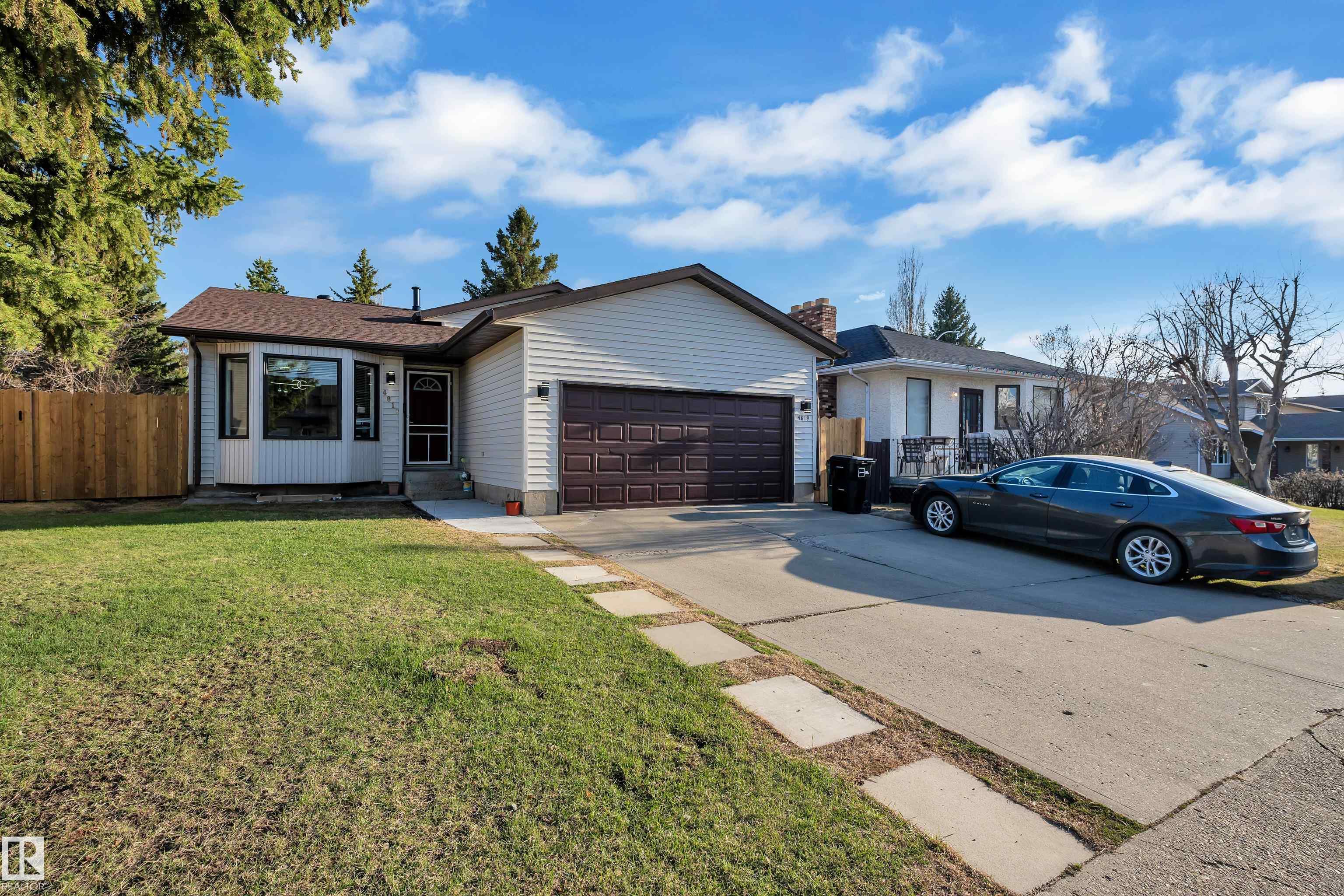 Picture for 4819 30 AV NW