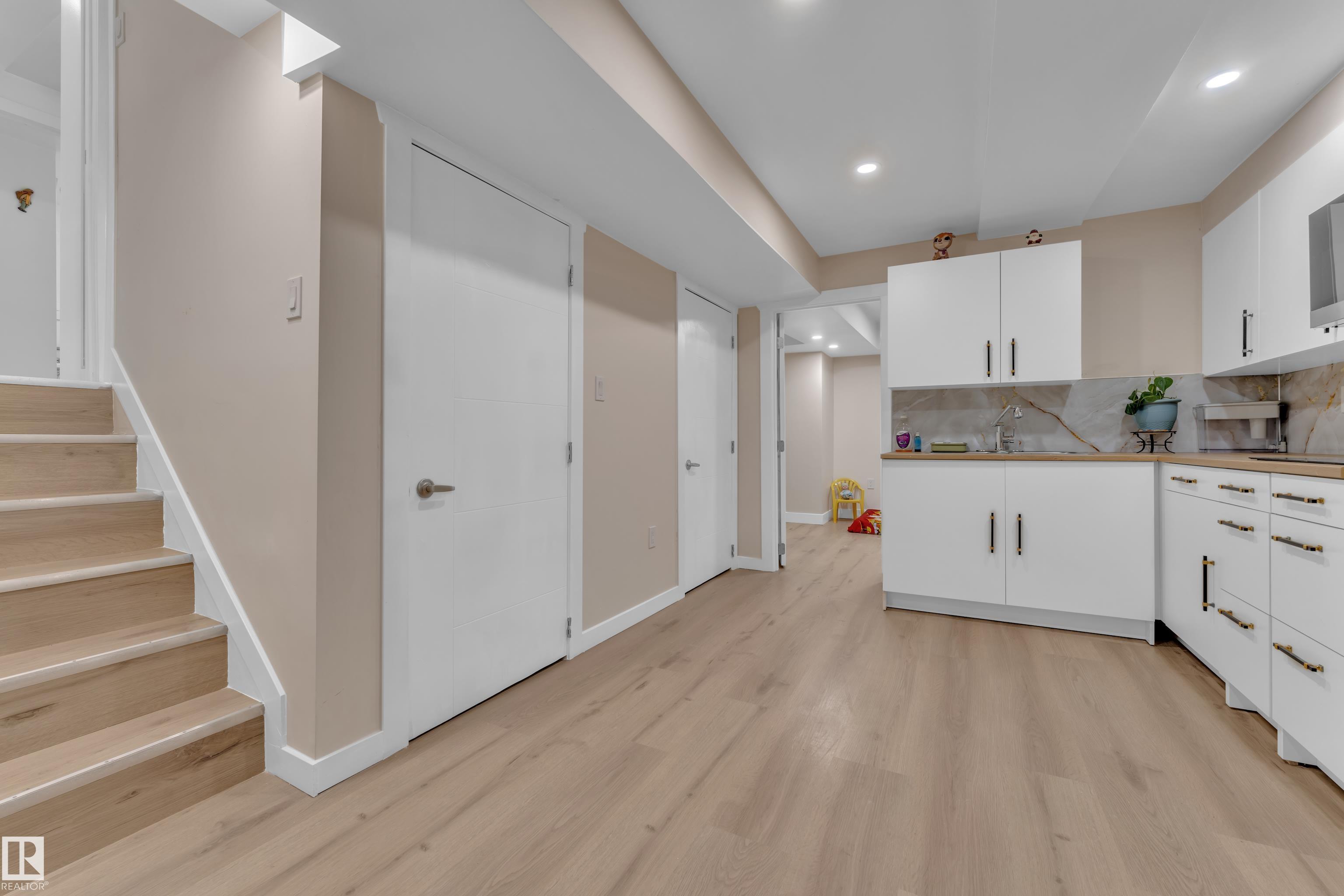https://zimg.paragon.ice.com/ParagonImages/Property/PM/RAE/225399670/35/0/0/7948e8ba9df90d2a87b6a8c6fe14f724/1/33c3490789d626ca34230aee38f6307c/225399670-56d1baf6-7032-485f-a18f-c803545a2131.JPG