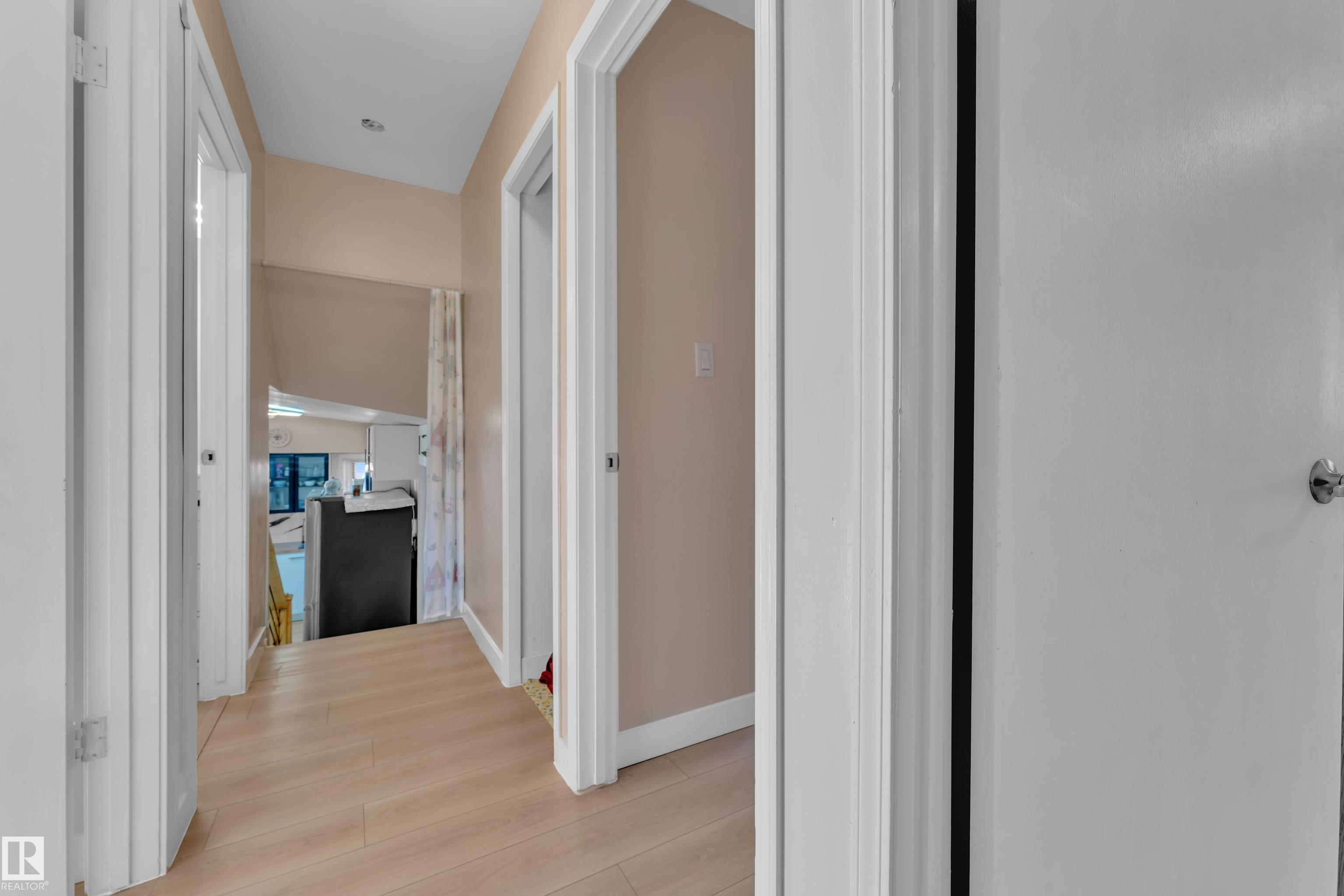 https://zimg.paragon.ice.com/ParagonImages/Property/PM/RAE/225399670/37/0/0/d728d0f7181dc7637fd231f8eab5aa78/1/33c3490789d626ca34230aee38f6307c/225399670-6d11a502-e275-4c35-8b4b-fd3ba5d36754.JPG
