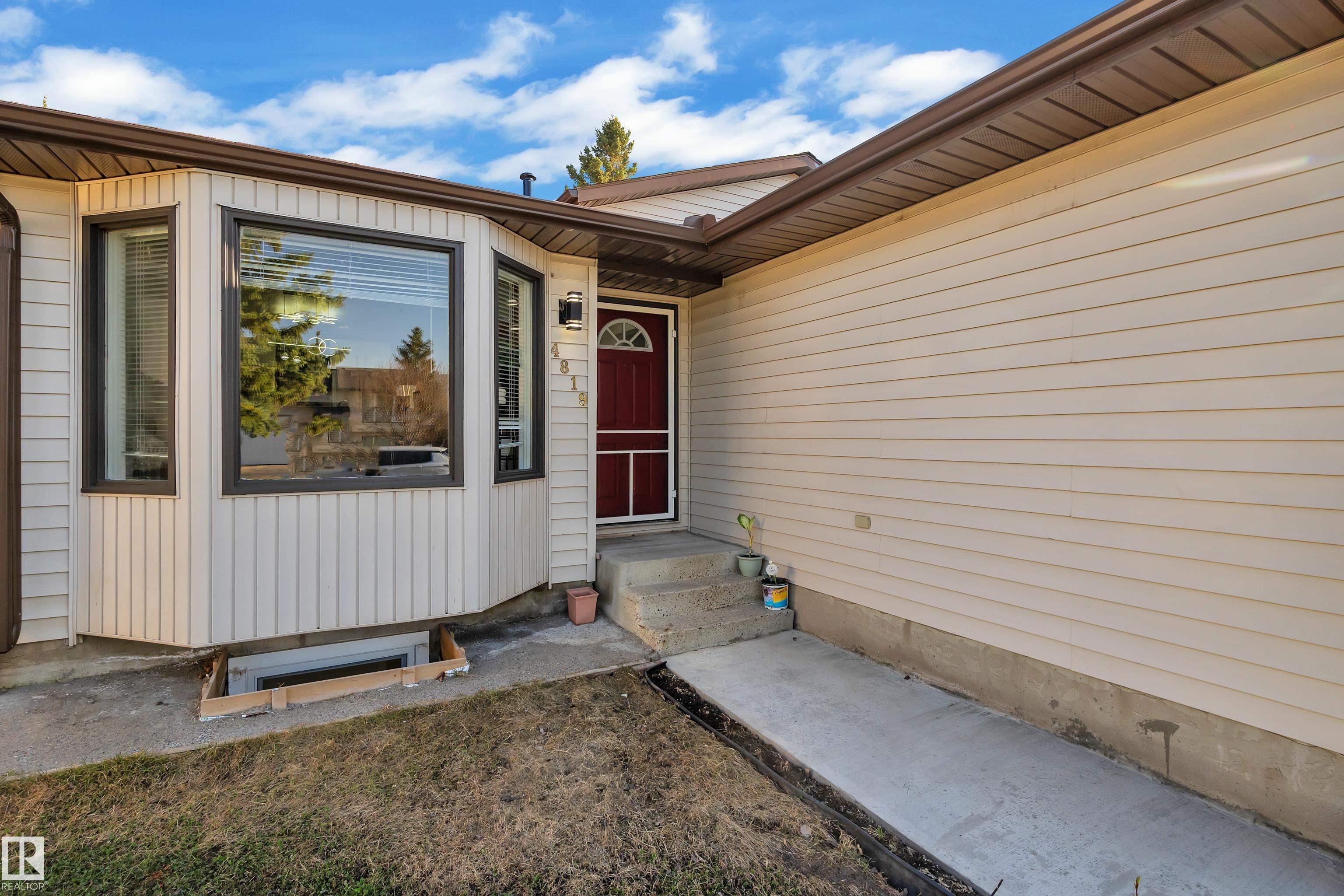 Picture for 4819 30 AV NW