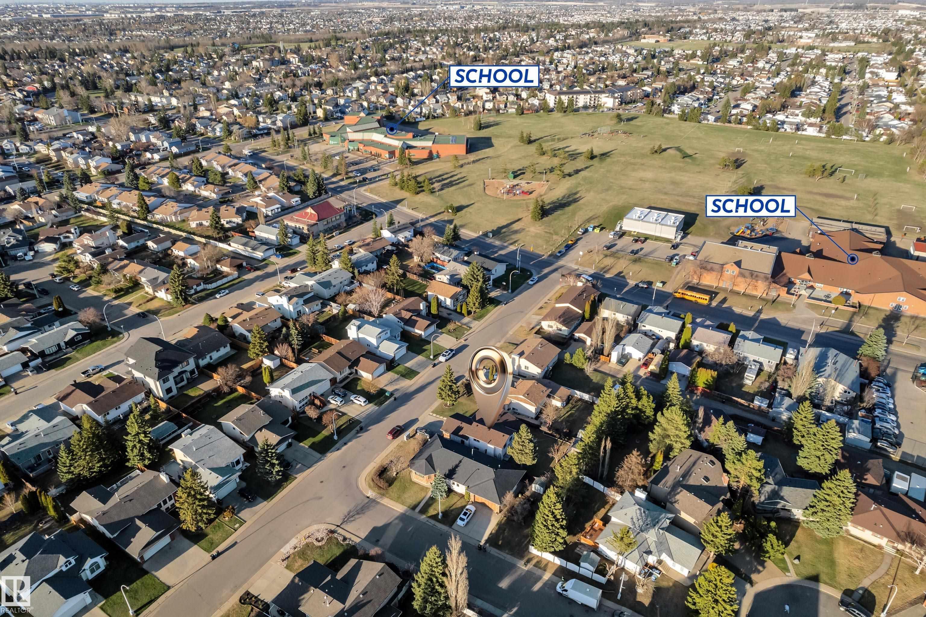 https://zimg.paragon.ice.com/ParagonImages/Property/PM/RAE/225399670/52/0/0/51570a3de9aeeee3173eb4cc80c43afb/1/33c3490789d626ca34230aee38f6307c/225399670-526ecfc4-2fd5-4fb9-9fec-6684d1526721.JPG