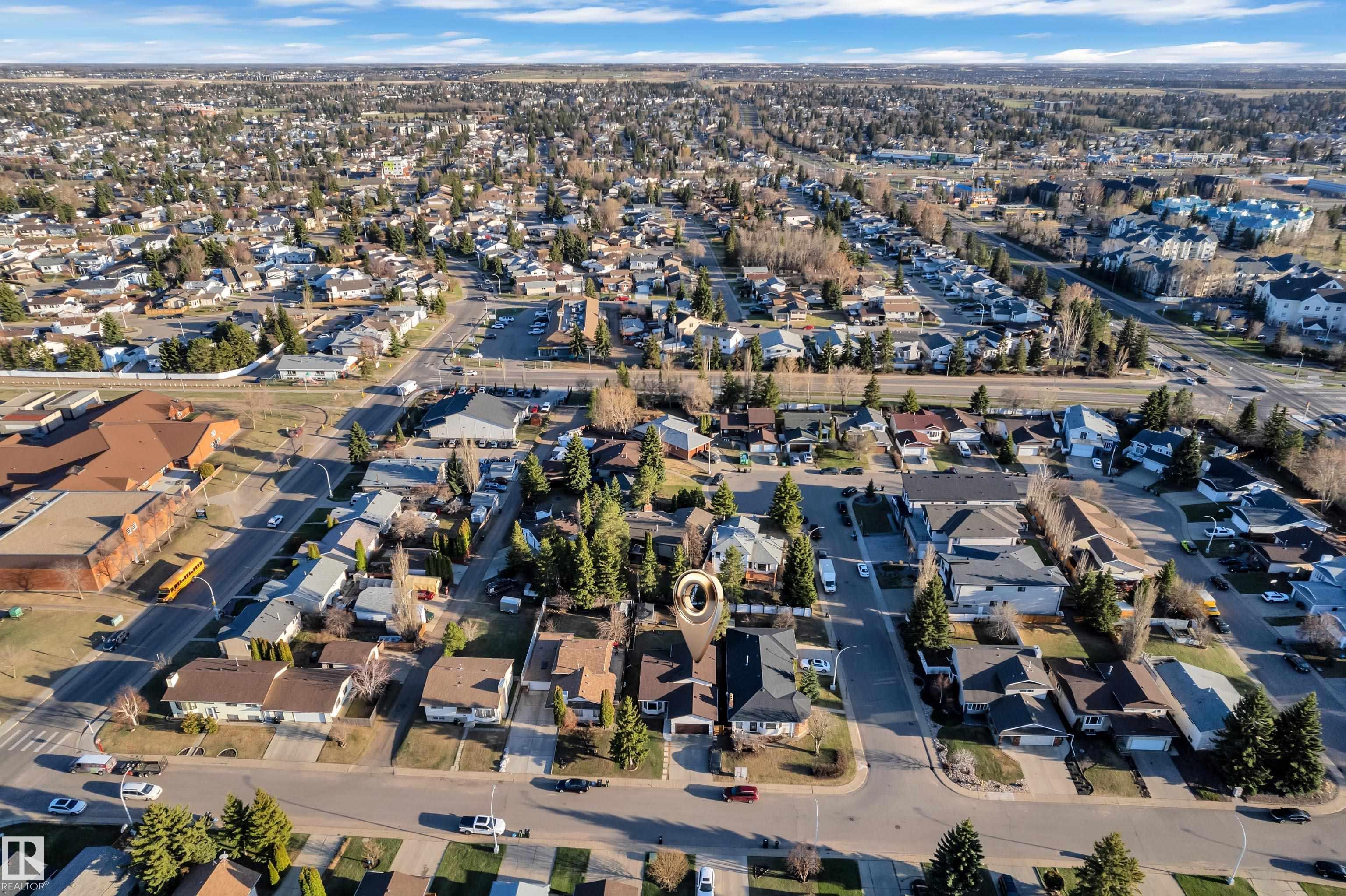 https://zimg.paragon.ice.com/ParagonImages/Property/PM/RAE/225399670/54/0/0/cbafa45781c60e26a9a7c53df5b12909/1/33c3490789d626ca34230aee38f6307c/225399670-344dfea5-67d9-4272-b33a-44da8be9bf72.JPG