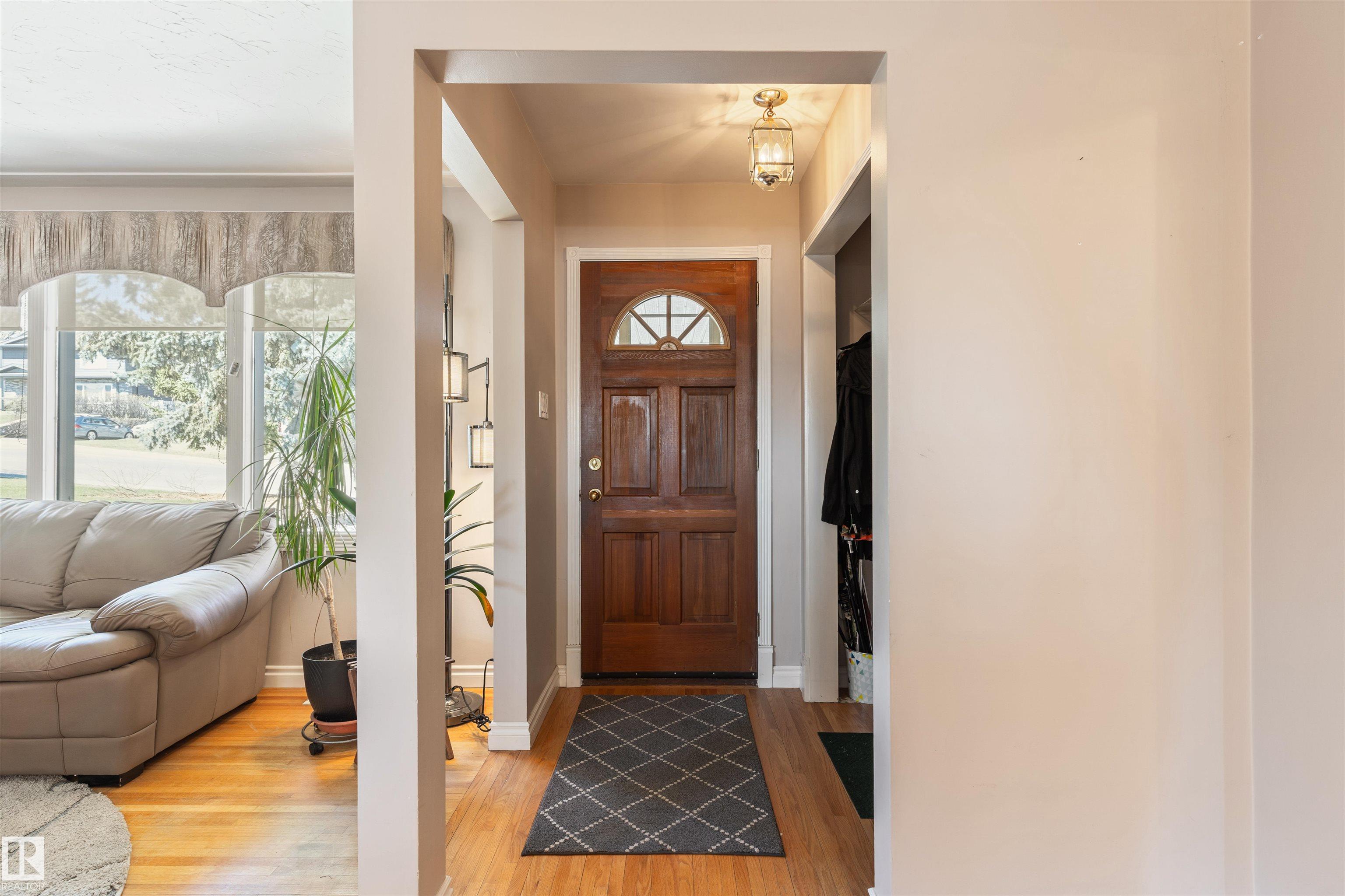10803 52 Street NW, Capilano, Edmonton