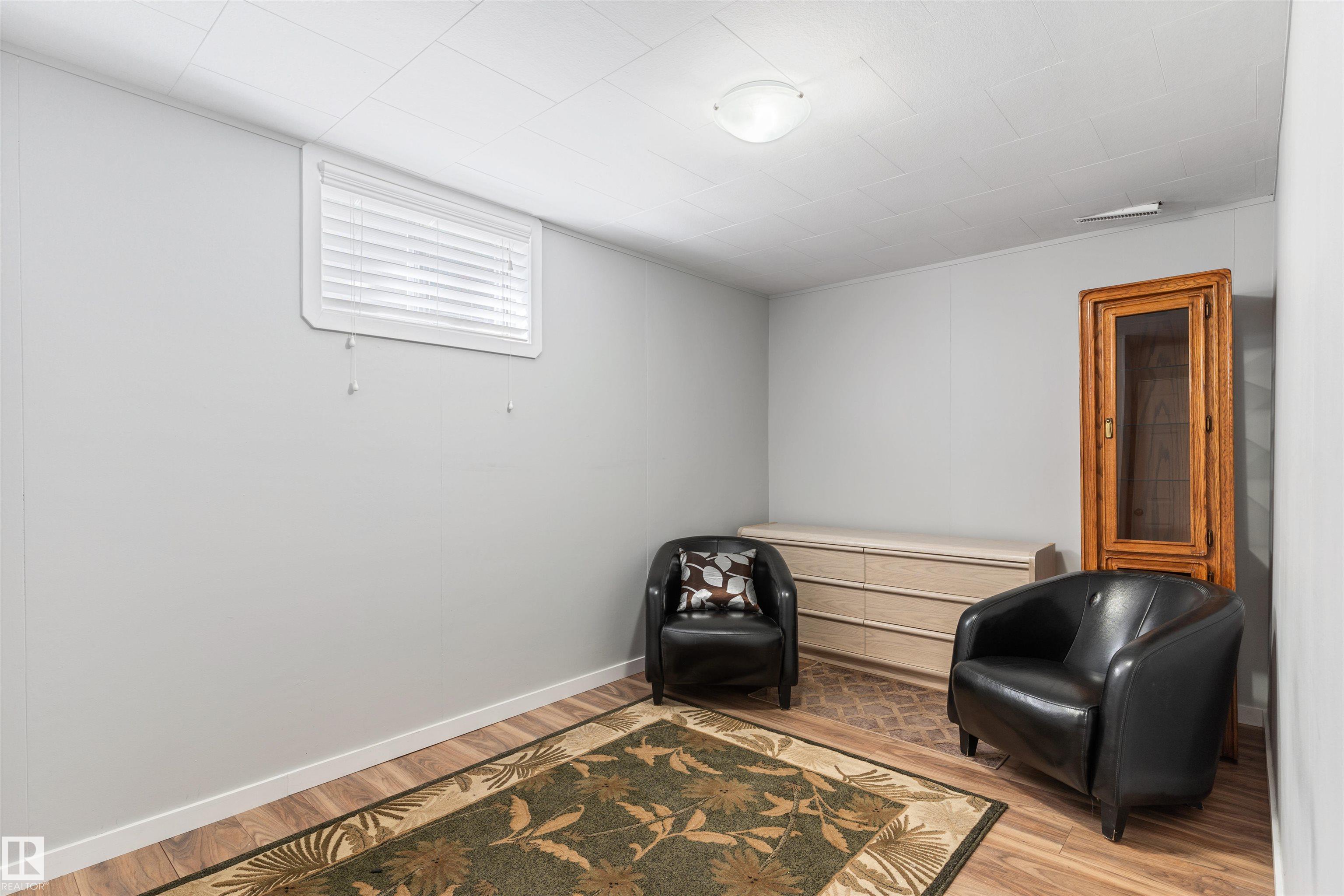 Photo 31 at 10803 52 Street NW, Capilano, Edmonton