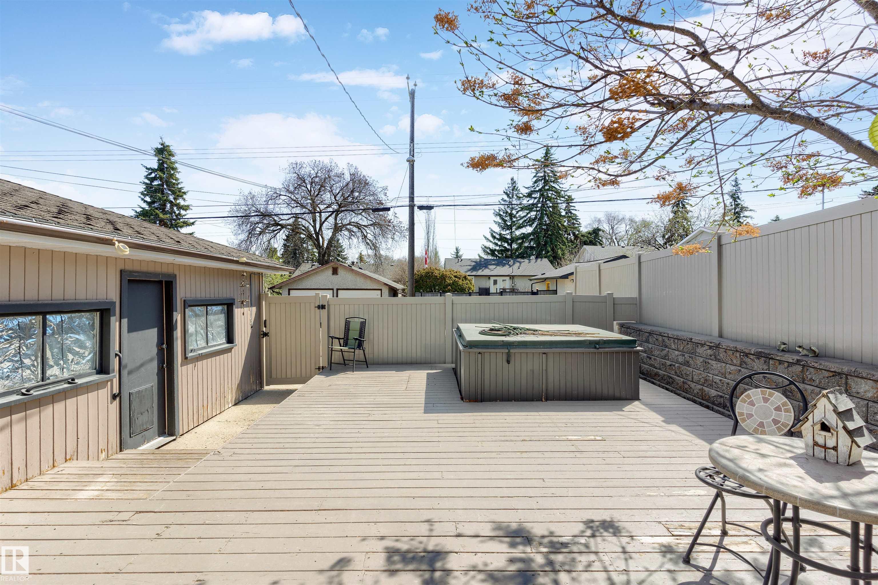 Photo 38 at 10803 52 Street NW, Capilano, Edmonton