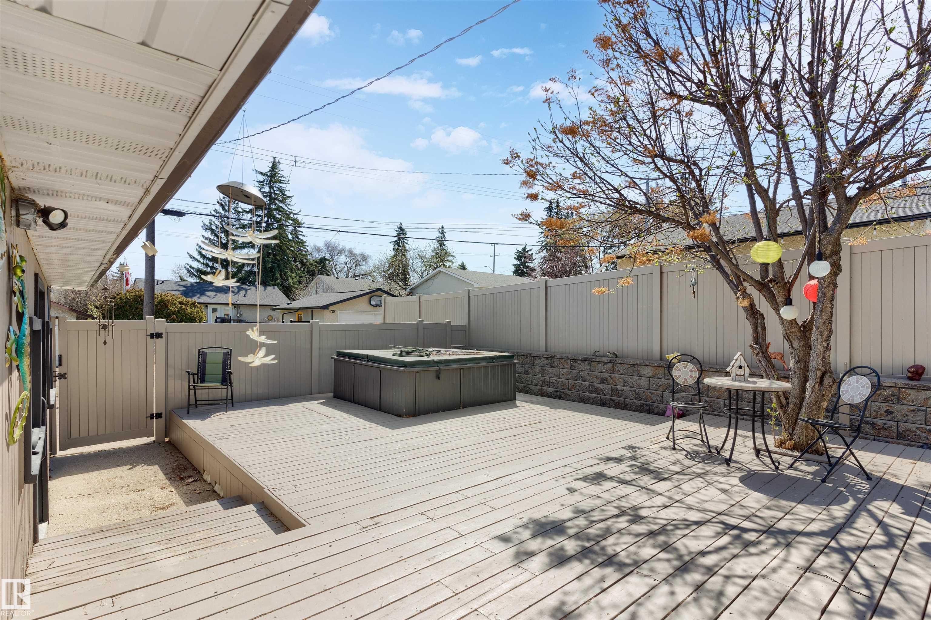Photo 39 at 10803 52 Street NW, Capilano, Edmonton