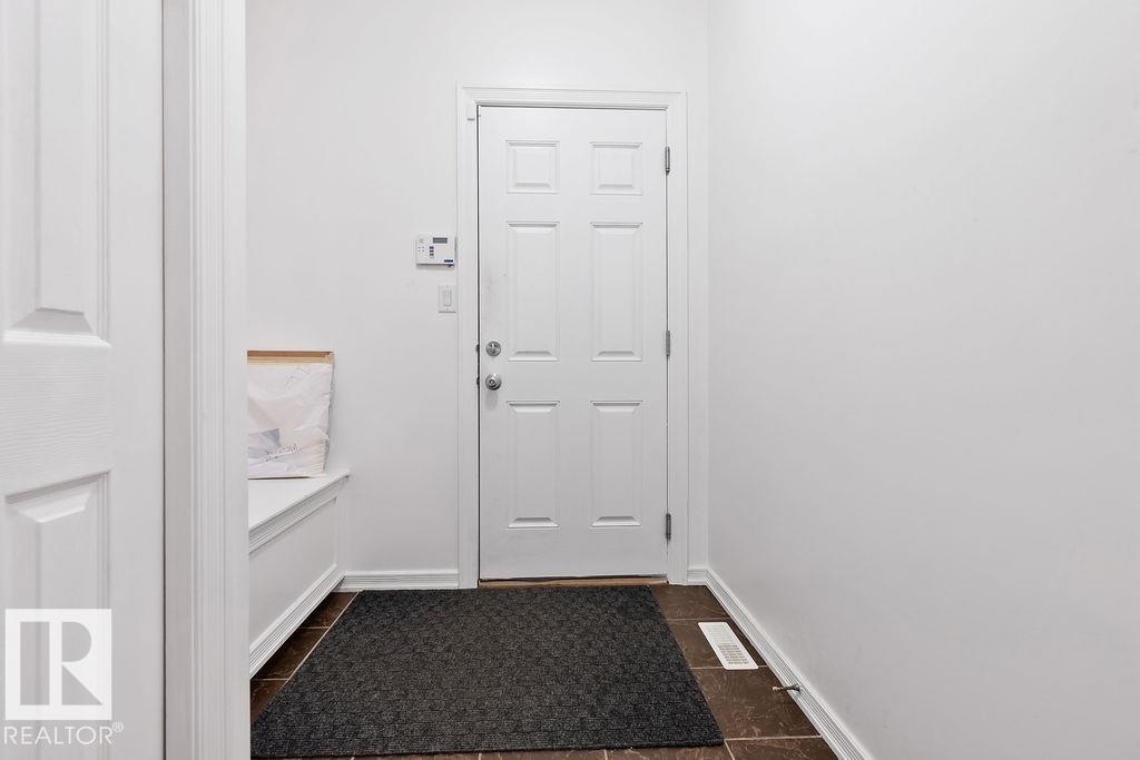 https://zimg.paragon.ice.com/ParagonImages/Property/PM/RAE/225399674/18/0/0/1c2ded0ed7534e7bcad223a8865a7255/1/e2865a473c08fd91401d35066293784d/225399674-A4B140B2-B158-499E-9139-AAA4C2702443.JPG