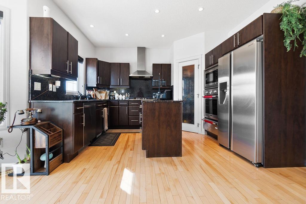 https://zimg.paragon.ice.com/ParagonImages/Property/PM/RAE/225399674/24/0/0/859723ec7d04dba17a92df913e1ffb5c/1/e2865a473c08fd91401d35066293784d/225399674-08823B2E-9CD1-4E07-97E4-0BAE2C187126.JPG