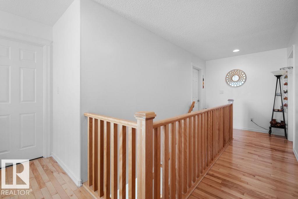 https://zimg.paragon.ice.com/ParagonImages/Property/PM/RAE/225399674/37/0/0/664b2c887abd785a37a1aa552ad33539/1/e2865a473c08fd91401d35066293784d/225399674-94A6AA65-3823-4451-9481-AE00CB108EE8.JPG
