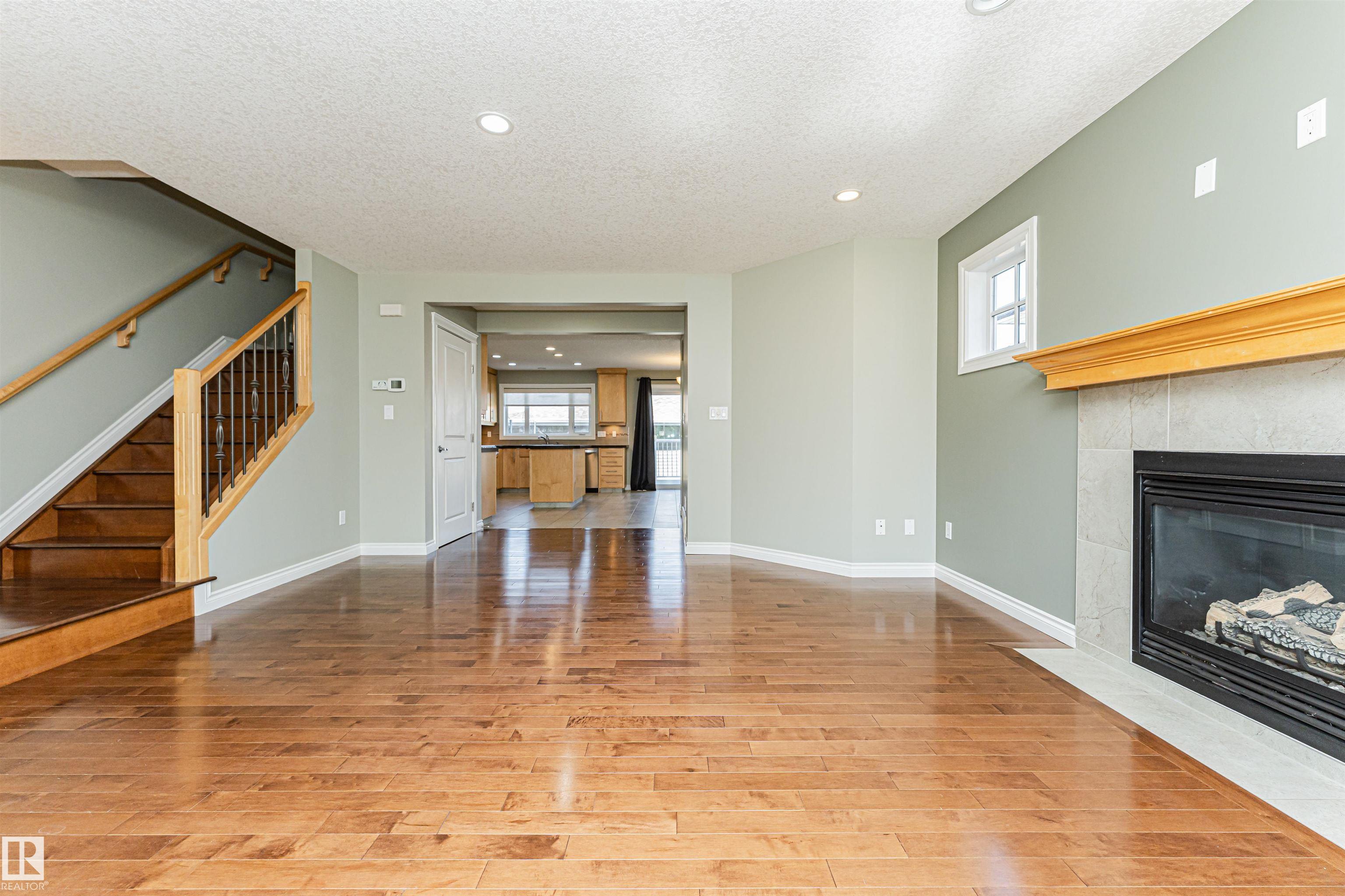 Photo 11 at 8530 76 Avenue NW, King Edward Park, Edmonton