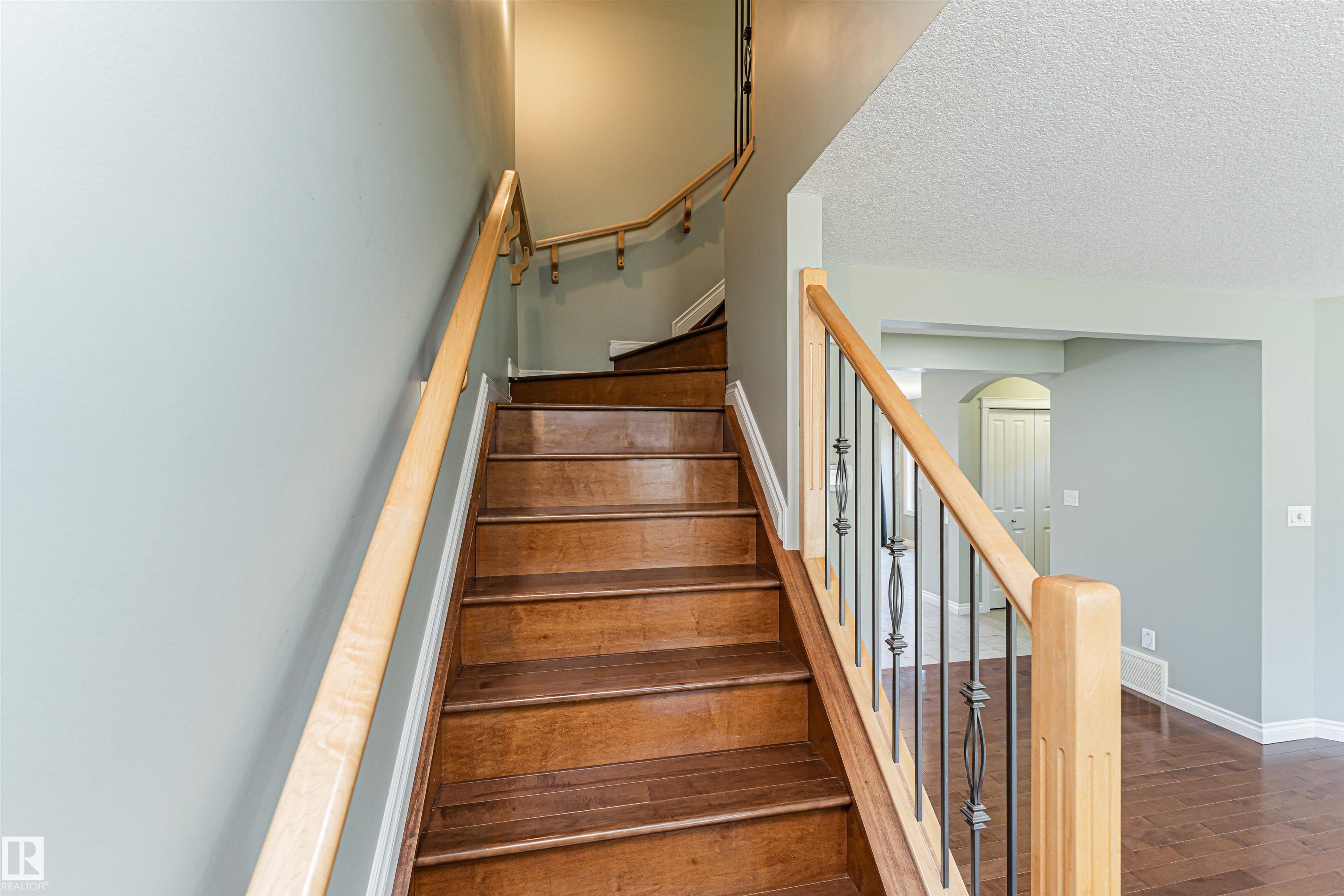 Photo 25 at 8530 76 Avenue NW, King Edward Park, Edmonton