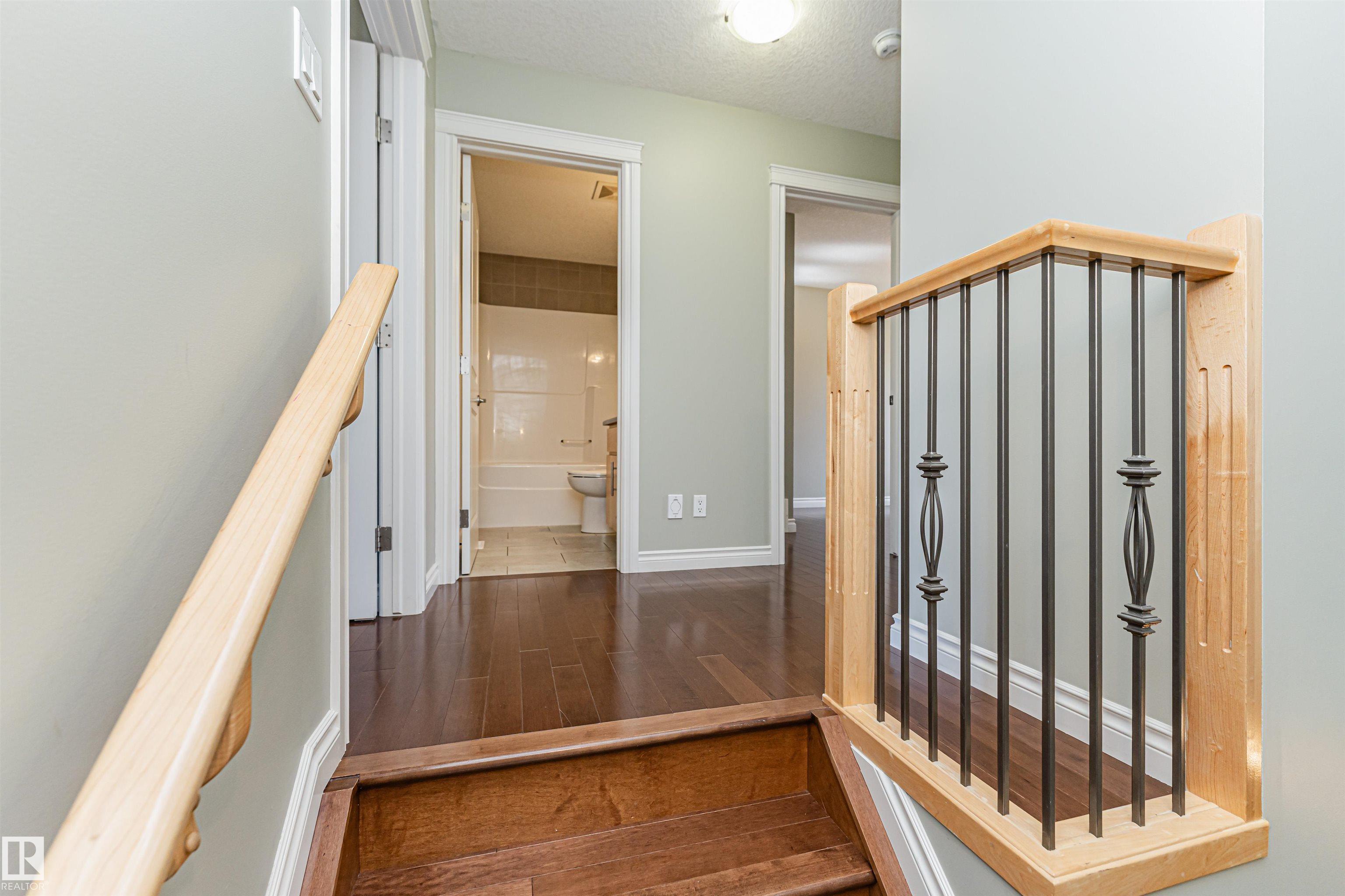 Photo 26 at 8530 76 Avenue NW, King Edward Park, Edmonton