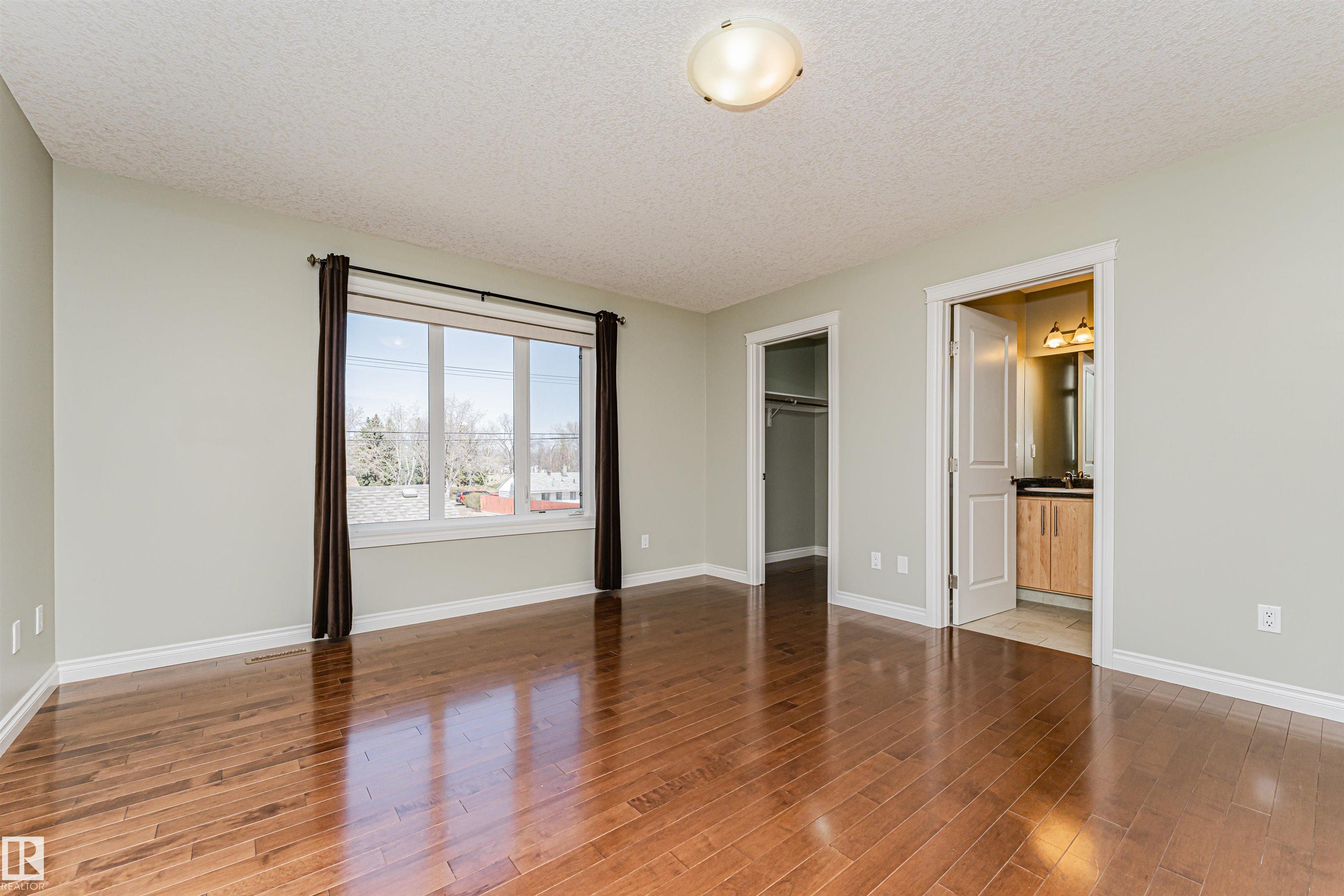 Photo 29 at 8530 76 Avenue NW, King Edward Park, Edmonton