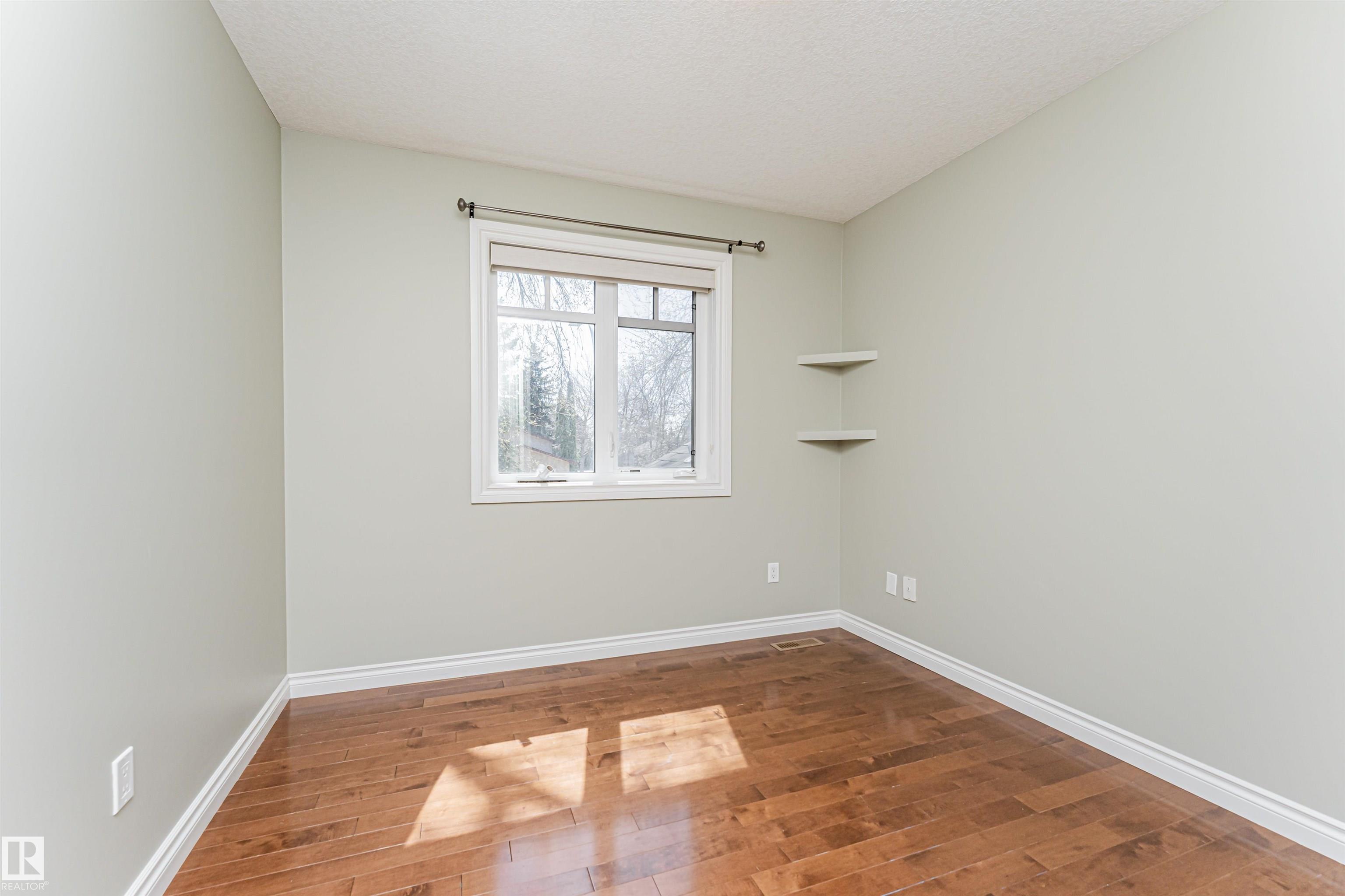 Photo 35 at 8530 76 Avenue NW, King Edward Park, Edmonton
