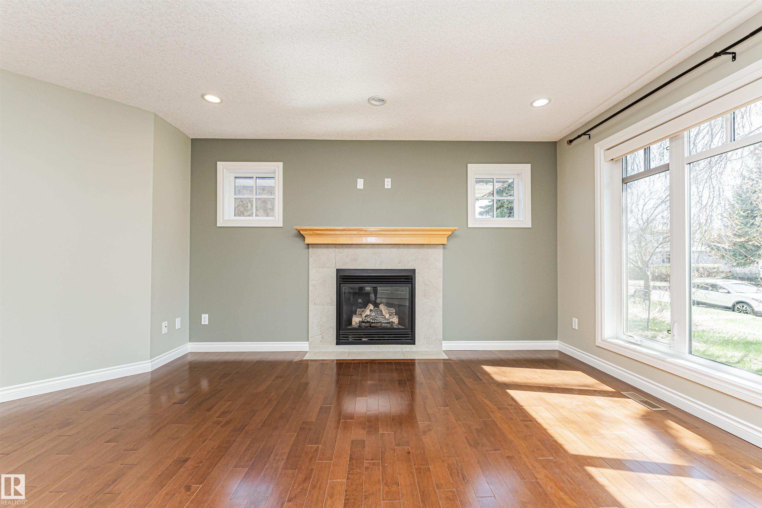 Photo 8 at 8530 76 Avenue NW, King Edward Park, Edmonton