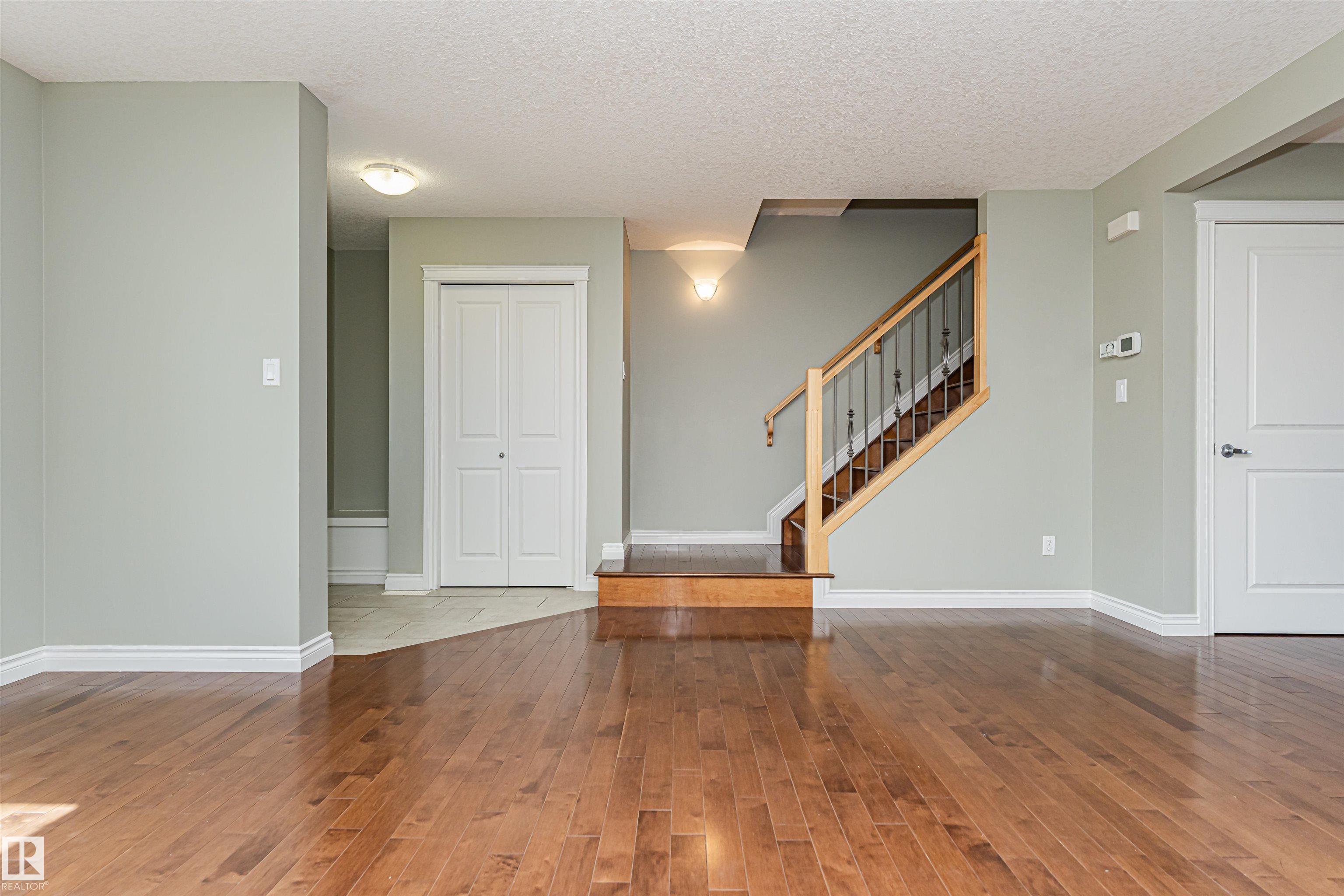 Photo 10 at 8530 76 Avenue NW, King Edward Park, Edmonton