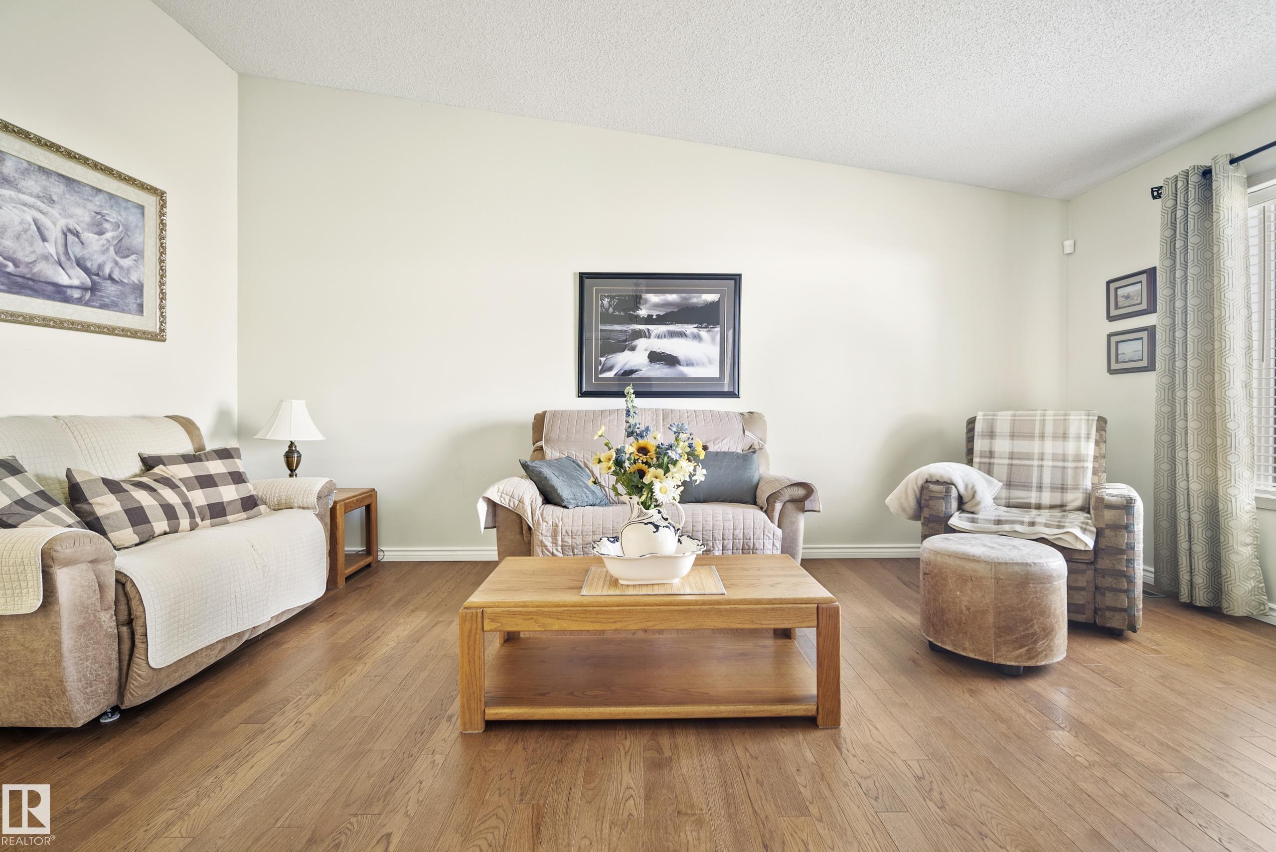 4 - 15 Ritchie Way, Regency Park, Sherwood Park