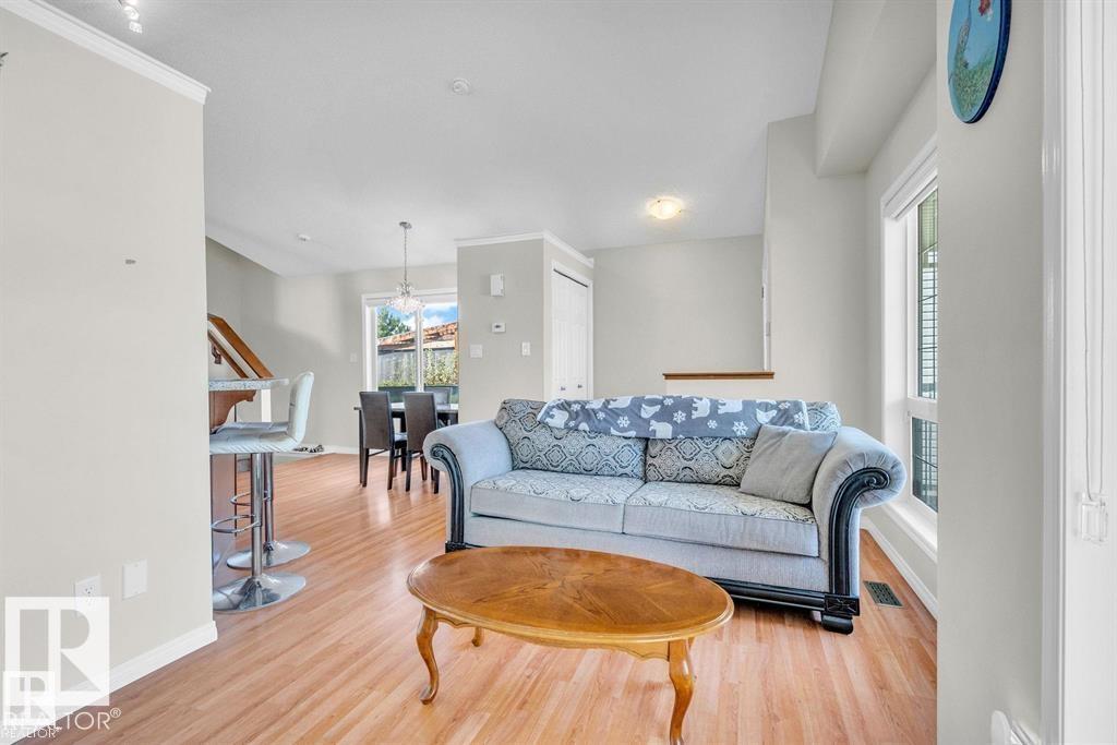 Picture for 21223 92 AV NW